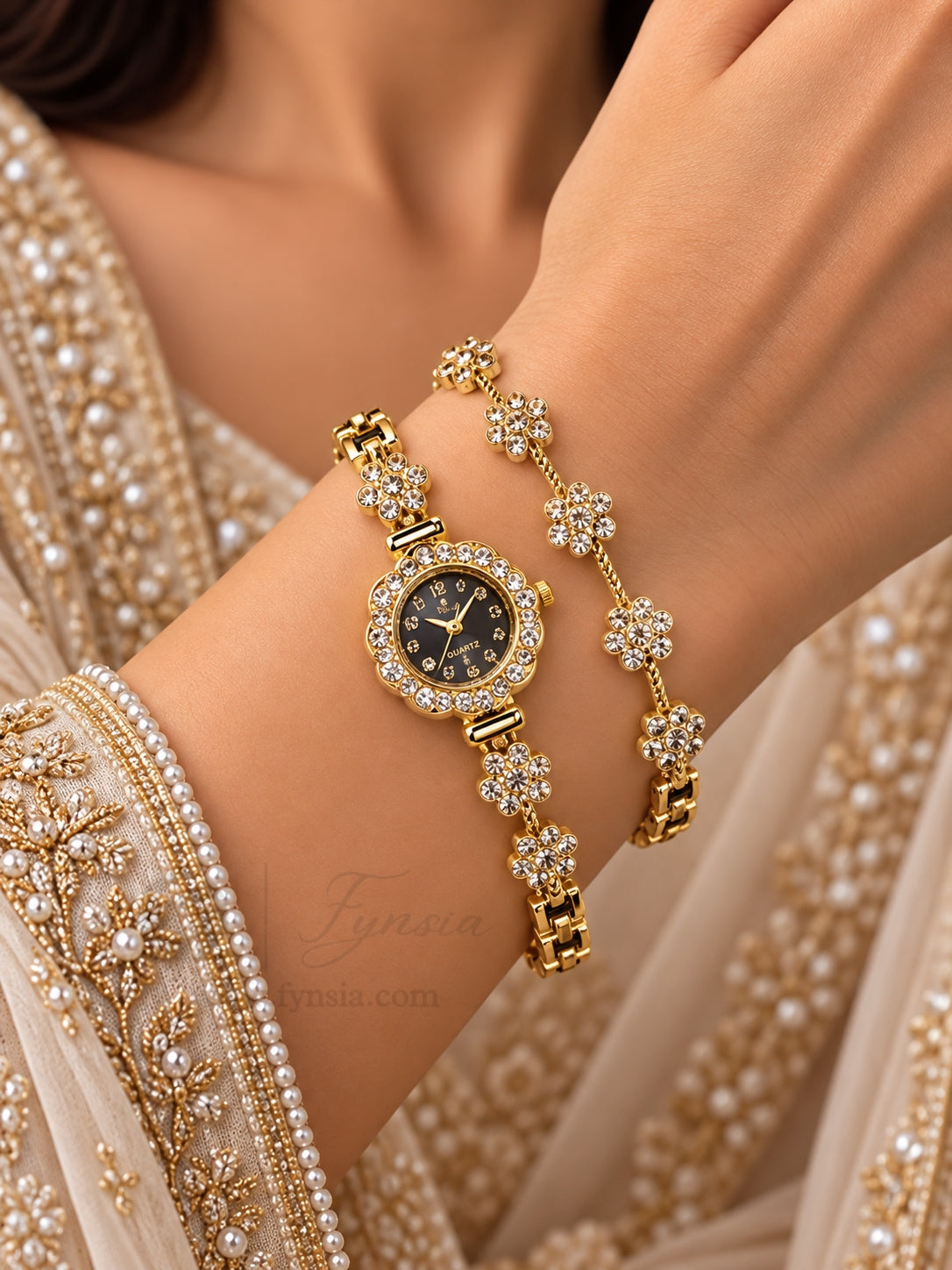 Eisha Golden Black Flower Dial Metal Belt Women's Watch With Bracelet| Fynsia
