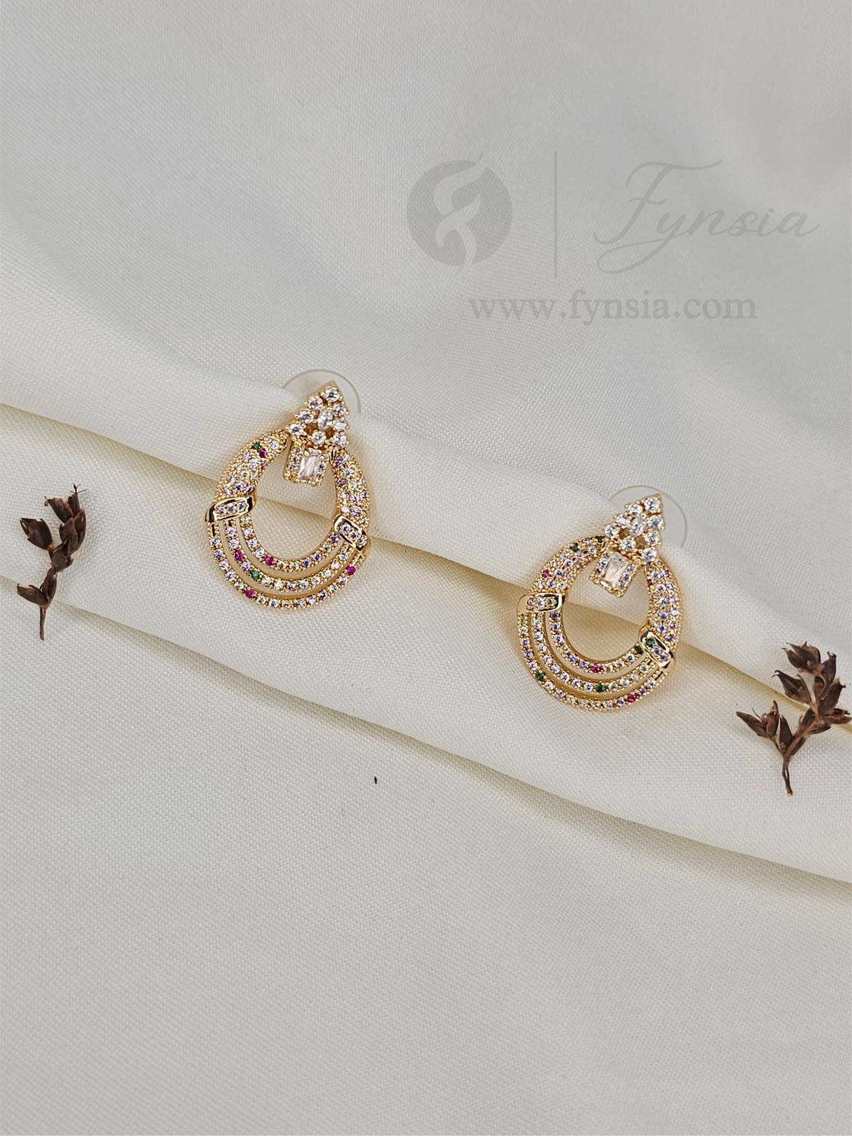 Kulsum Zirconia Multi Diamond Golden Tone Pendant Chain Set With Earrings | Fynsia