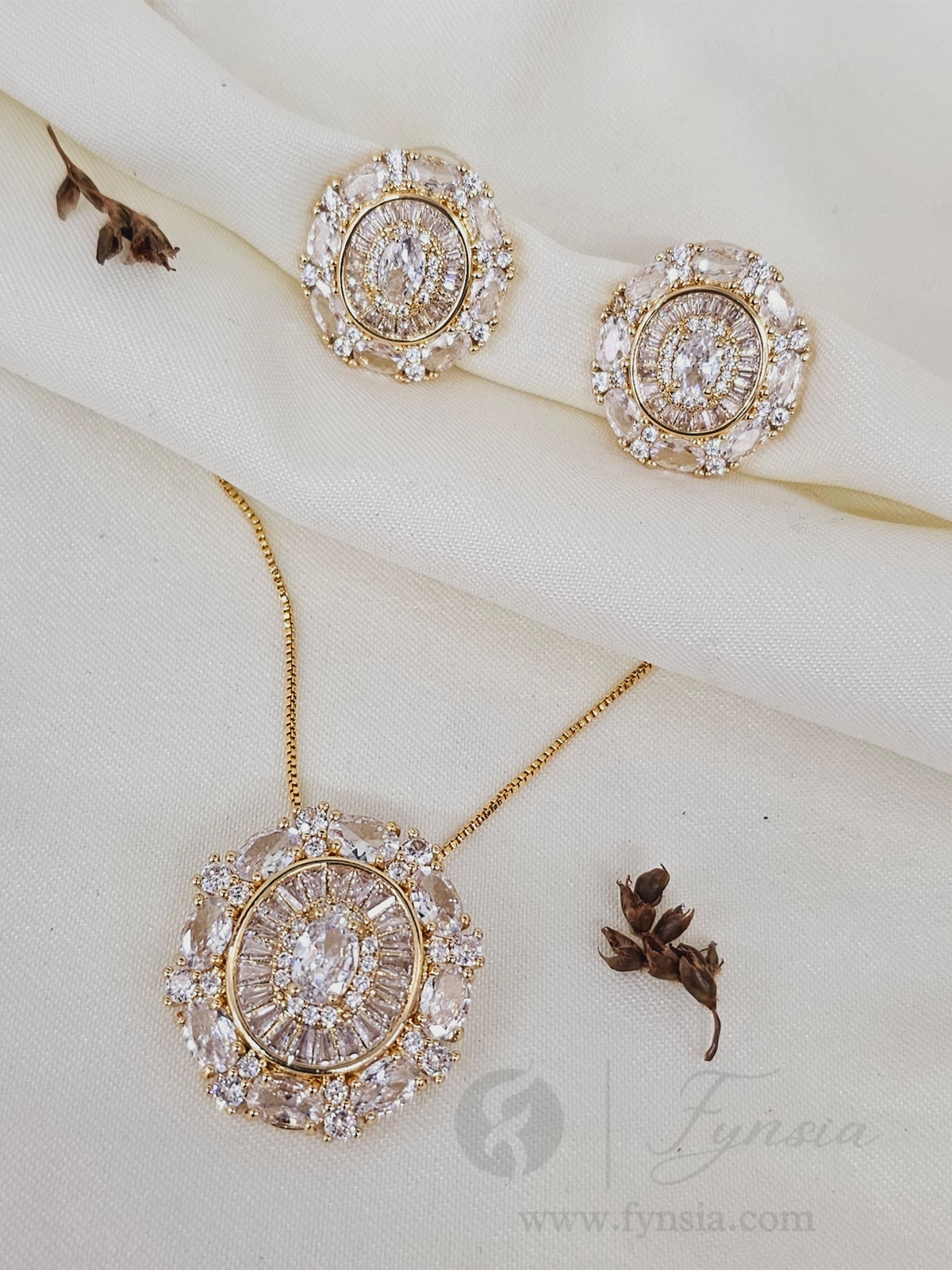 Tehsin Zirconia Diamond Golden Tone Pendant Chain Set With Earrings | Fynsia