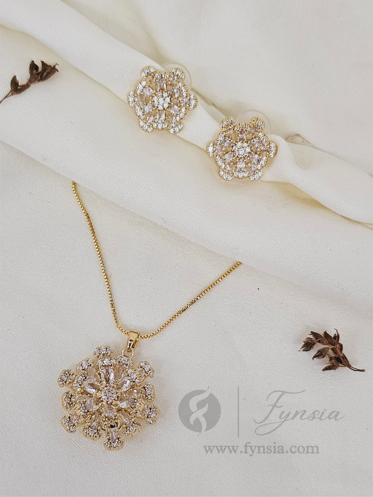 Mohini Zirconia Diamond Golden Tone Pendant Chain Set With Earrings | Fynsia