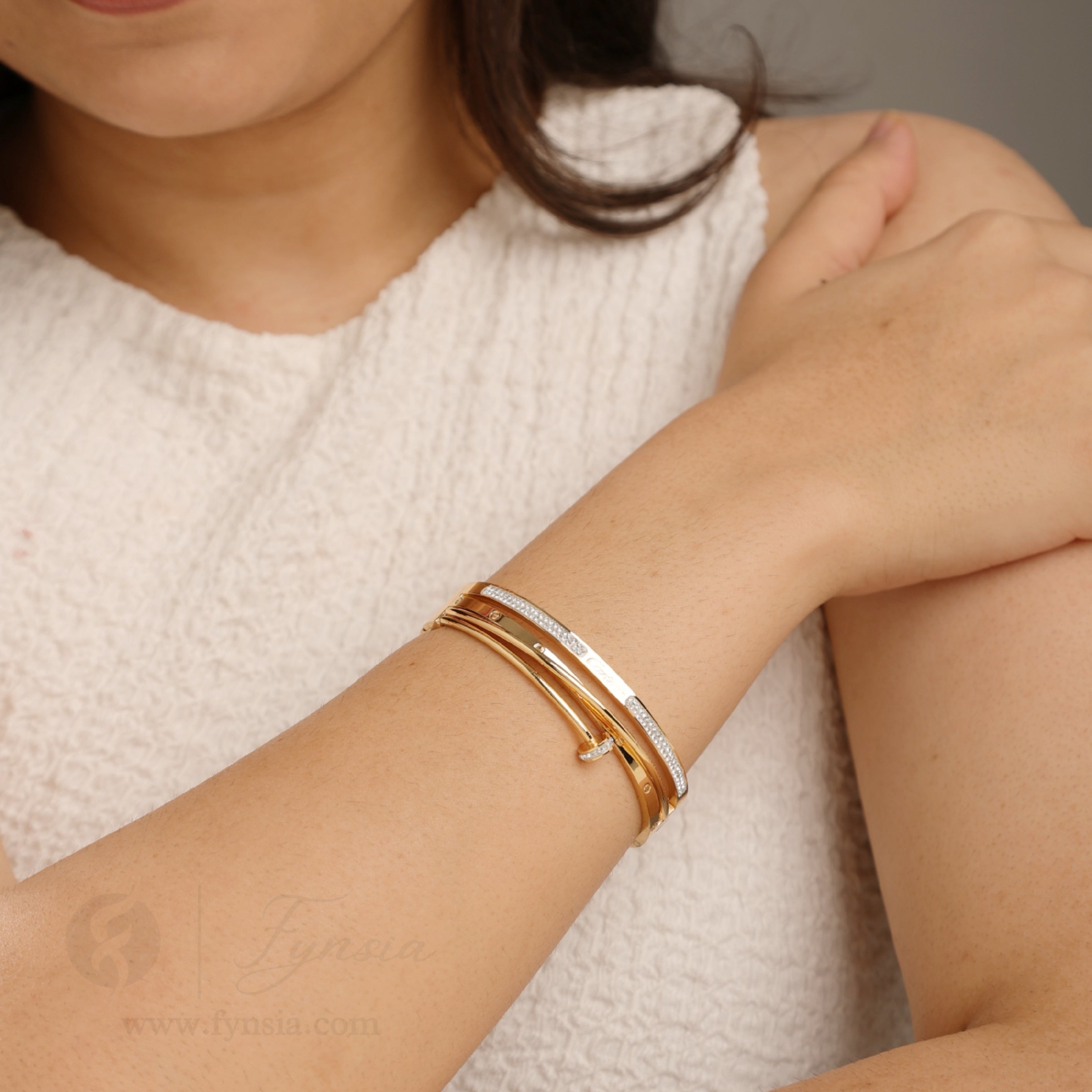 Zara Golden Anti Tarnish Kada – Stainless Steel Bracelet | Fynsia