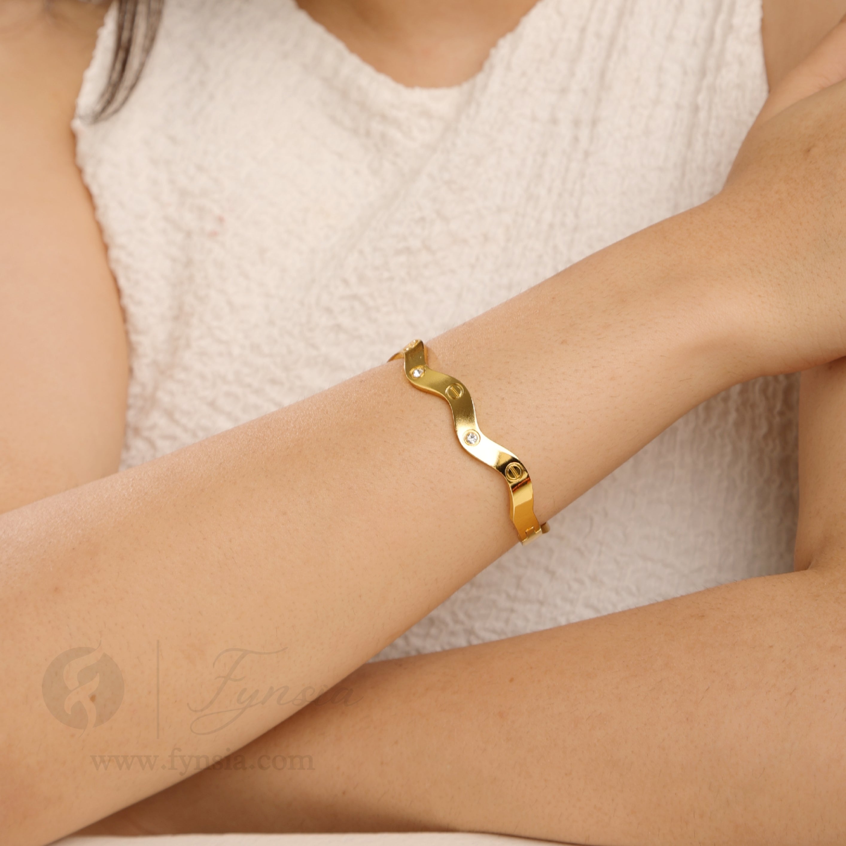 Areefa Golden Anti Tarnish Kada – Stainless Steel Bracelet | Fynsia