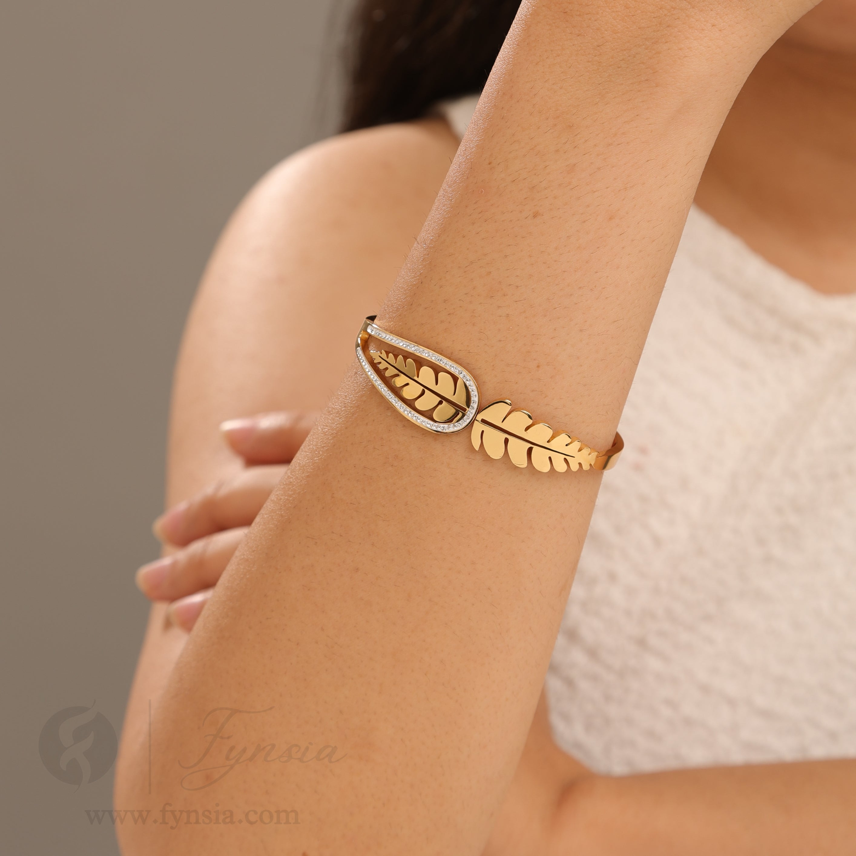 Abigail Golden Anti Tarnish Kada – Stainless Steel Bracelet | Fynsia