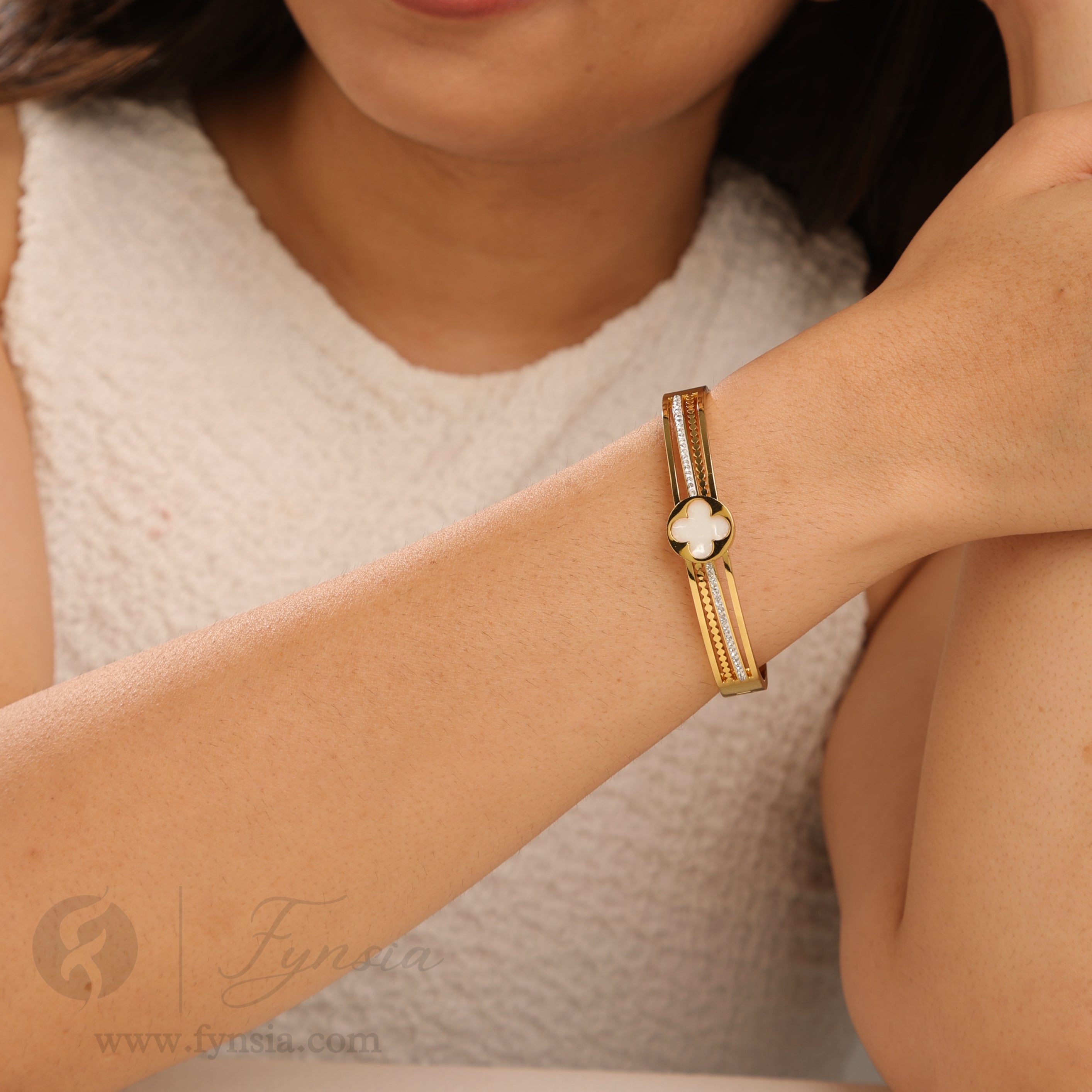 Juliet Golden Anti Tarnish Kada – Stainless Steel Bracelet | Fynsia