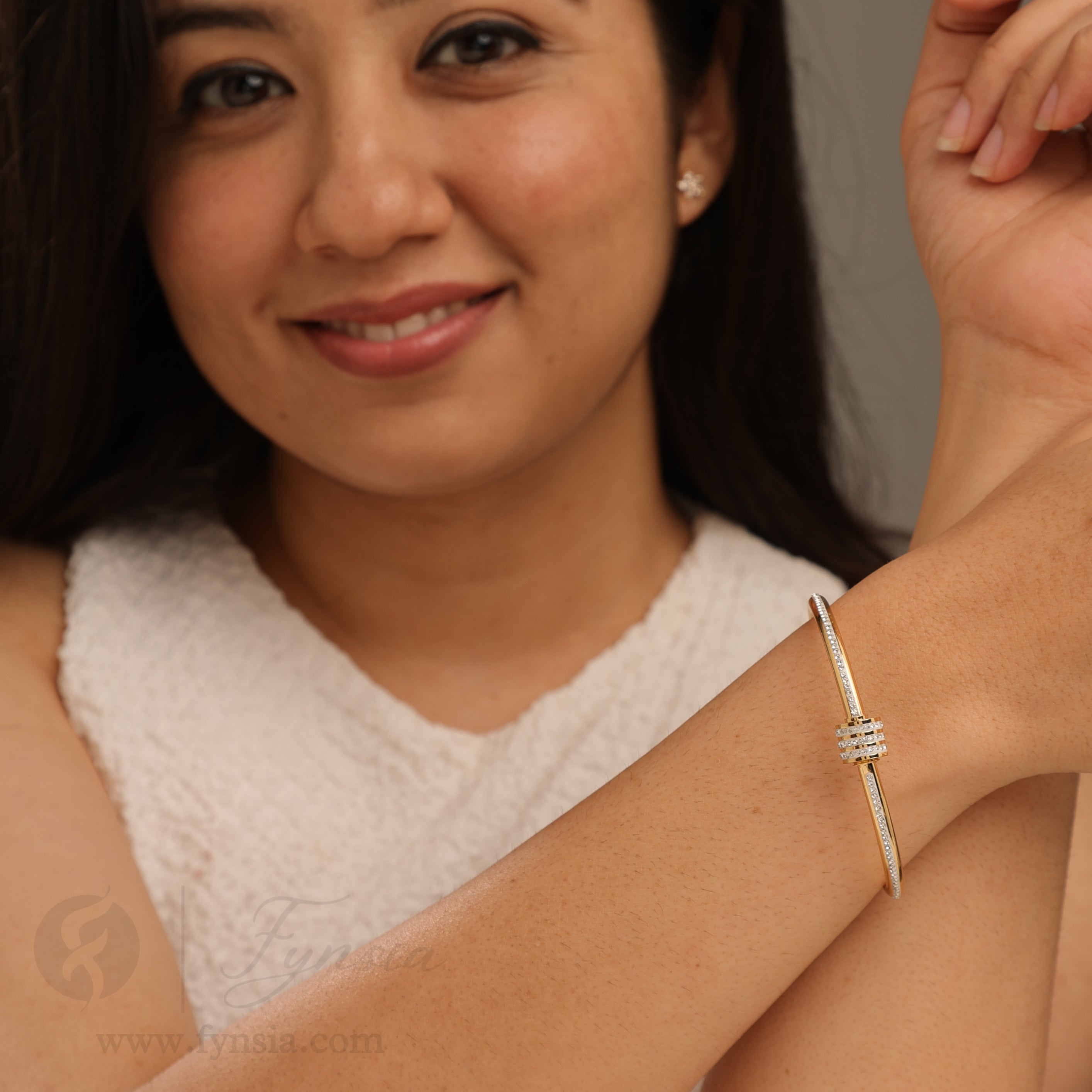 Kaneez Golden Anti Tarnish Kada – Stainless Steel Bracelet | Fynsia