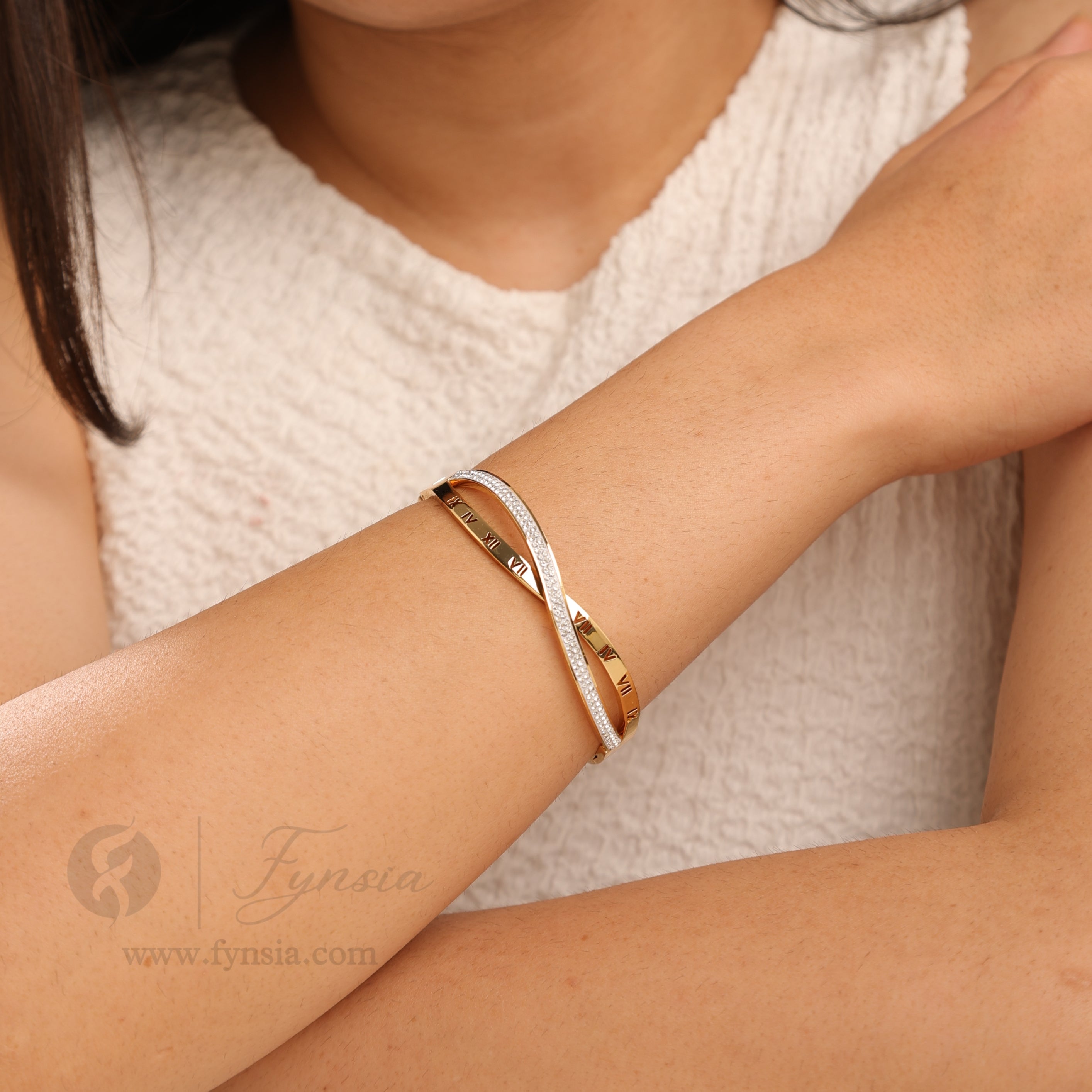 Yukta Golden Anti Tarnish Kada – Stainless Steel Bracelet | Fynsia