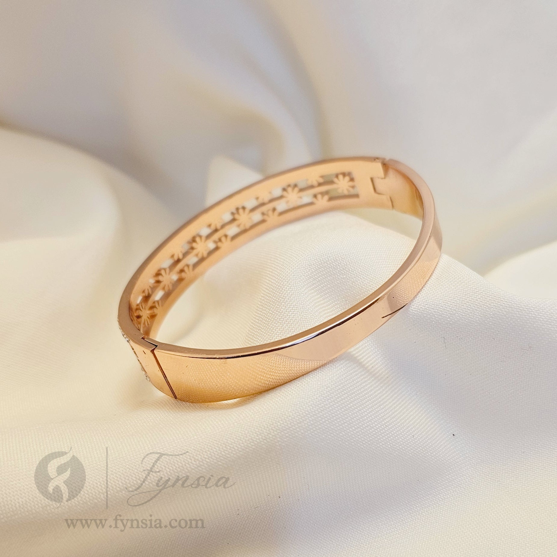 Guluna Rosegold Anti Tarnish Kada – Stainless Steel Bracelet | Fynsia
