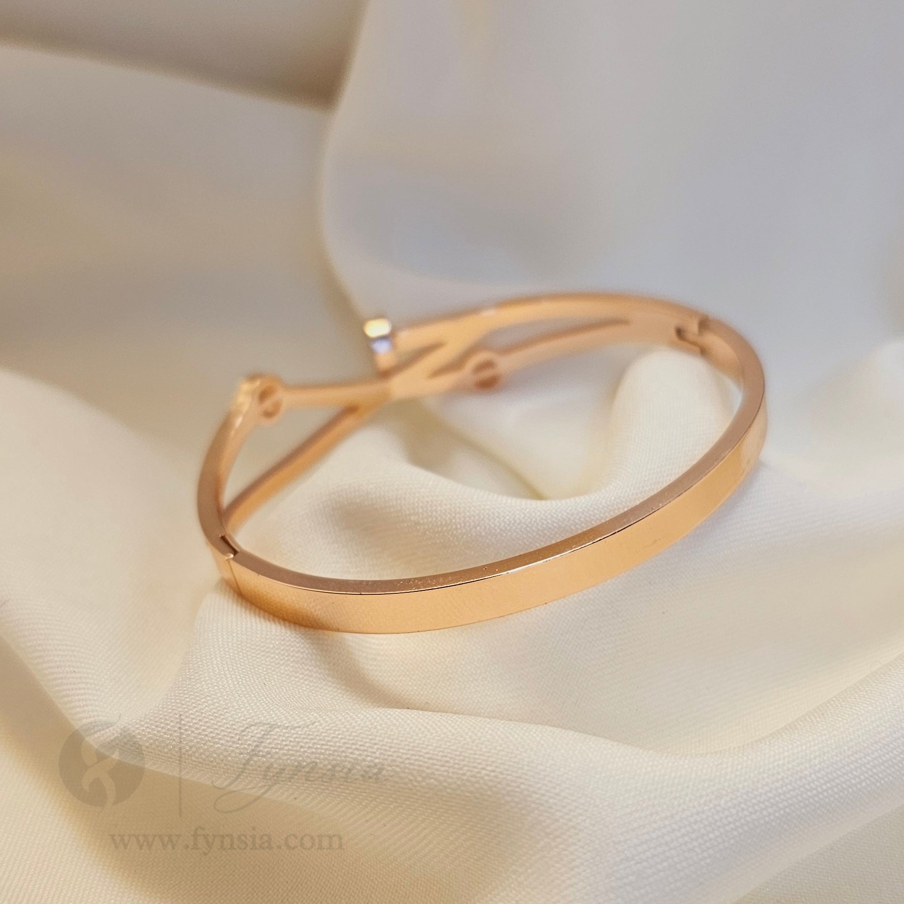 Aeishh Rosegold Anti Tarnish Kada – Stainless Steel Bracelet | Fynsia