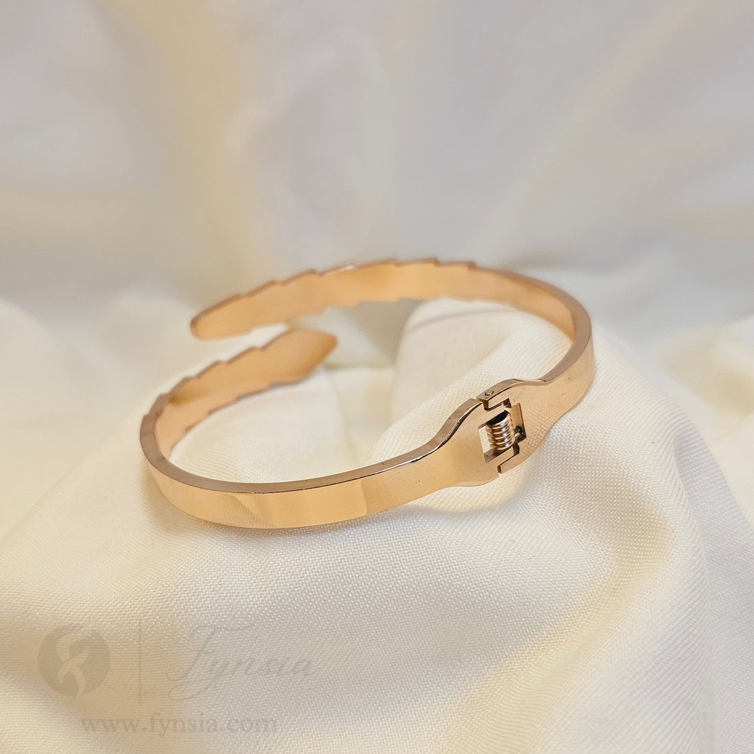 Nysa Rosegold Anti Tarnish Kada – Stainless Steel Bracelet | Fynsia