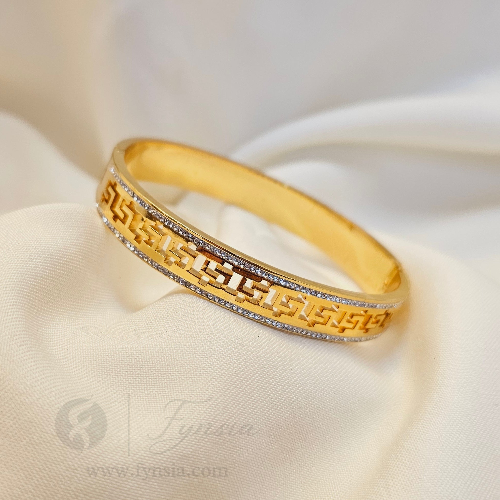 Minha Golden Anti Tarnish Kada – Stainless Steel Bracelet | Fynsia