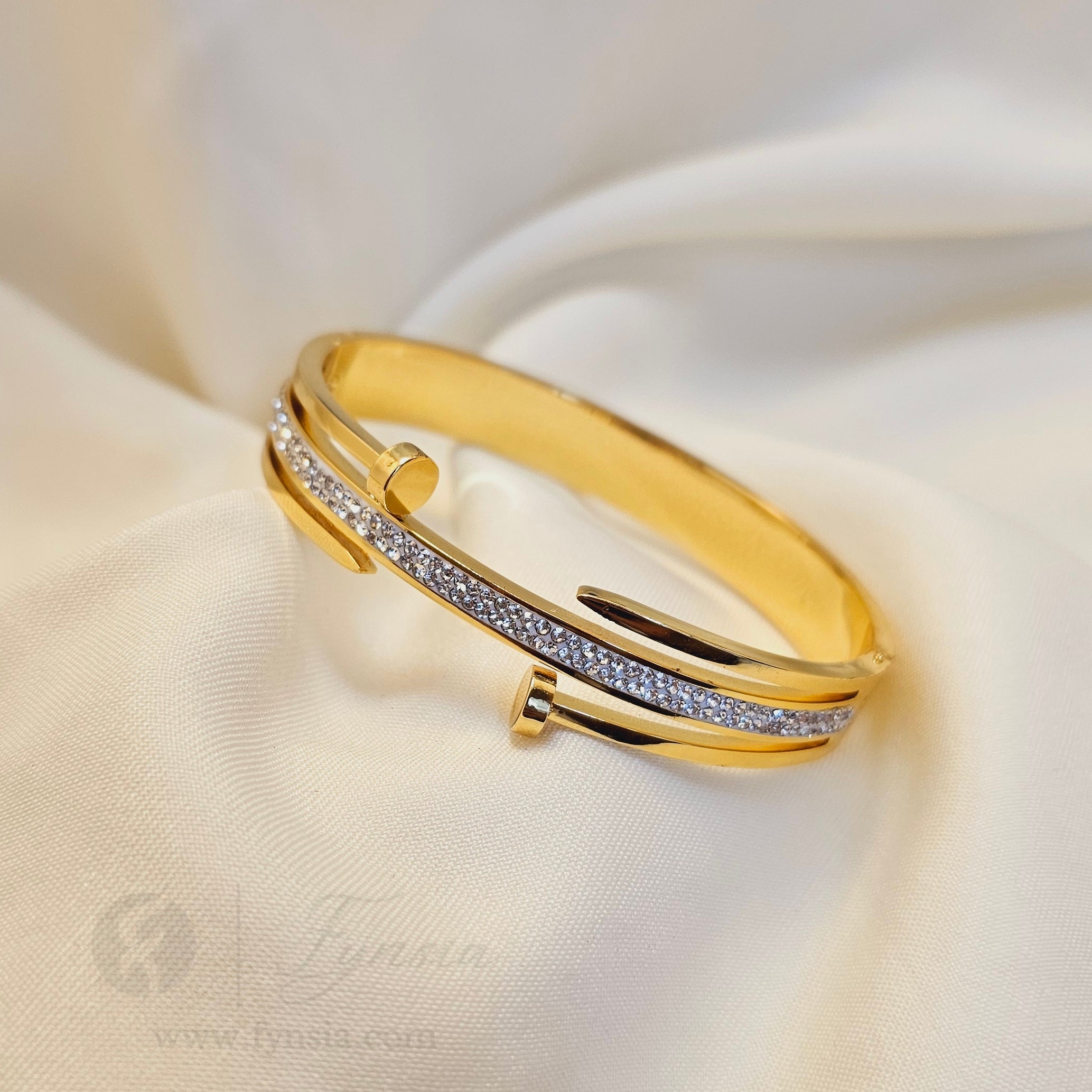 Arisha Golden Anti Tarnish Kada – Stainless Steel Bracelet | Fynsia