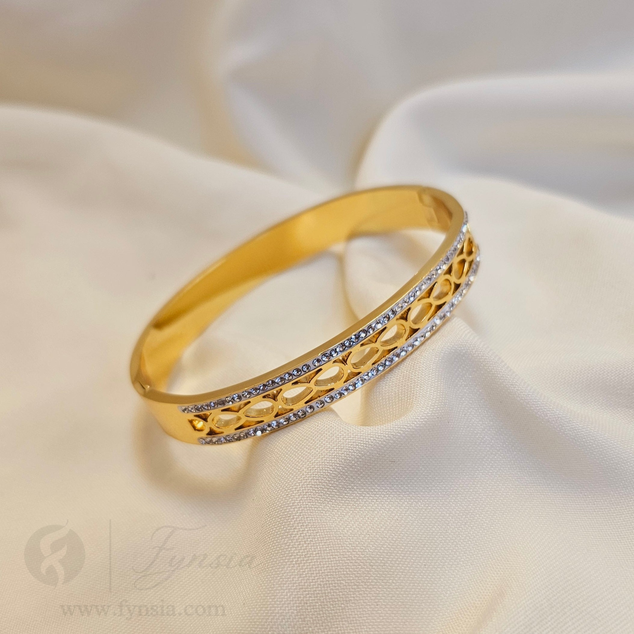 Rakul Golden Anti Tarnish Kada – Stainless Steel Bracelet | Fynsia