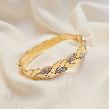 Asila Golden Anti Tarnish Kada – Stainless Steel Bracelet | Fynsia