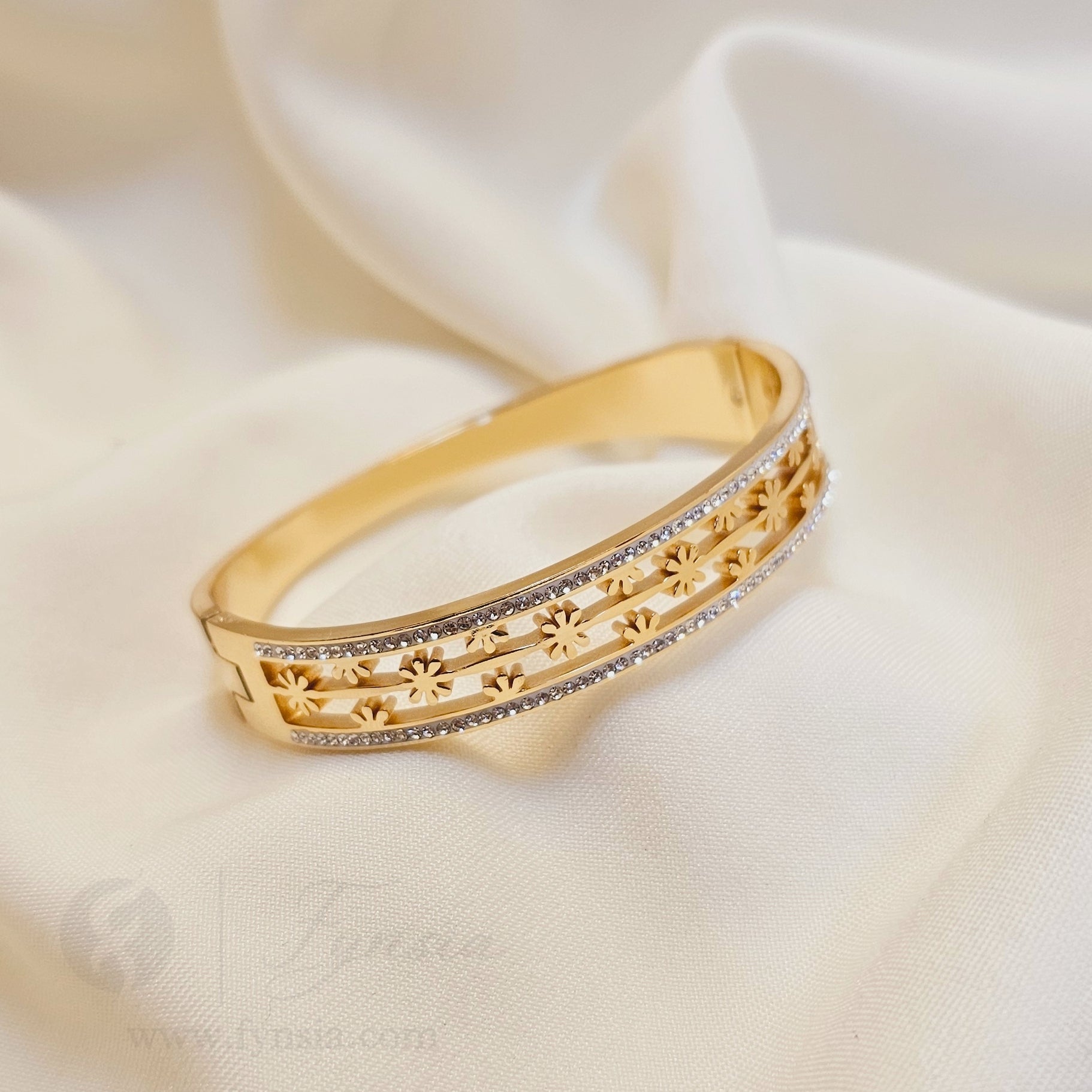 Urooj Golden Anti Tarnish Kada – Stainless Steel Bracelet | Fynsia