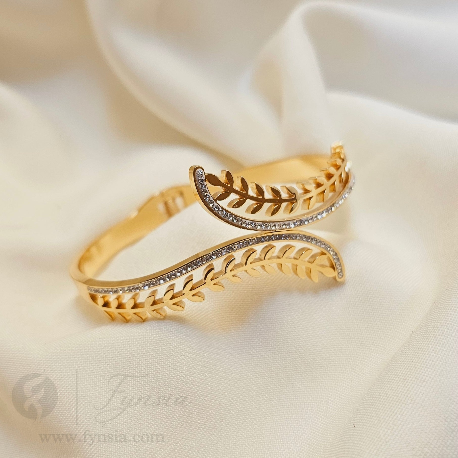 Ayla Golden Anti Tarnish Kada – Stainless Steel Bracelet | Fynsia