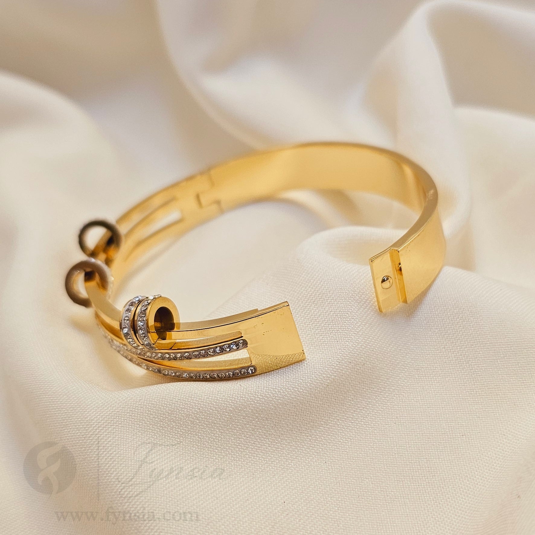 Serene Golden Anti Tarnish Kada – Stainless Steel Bracelet | Fynsia