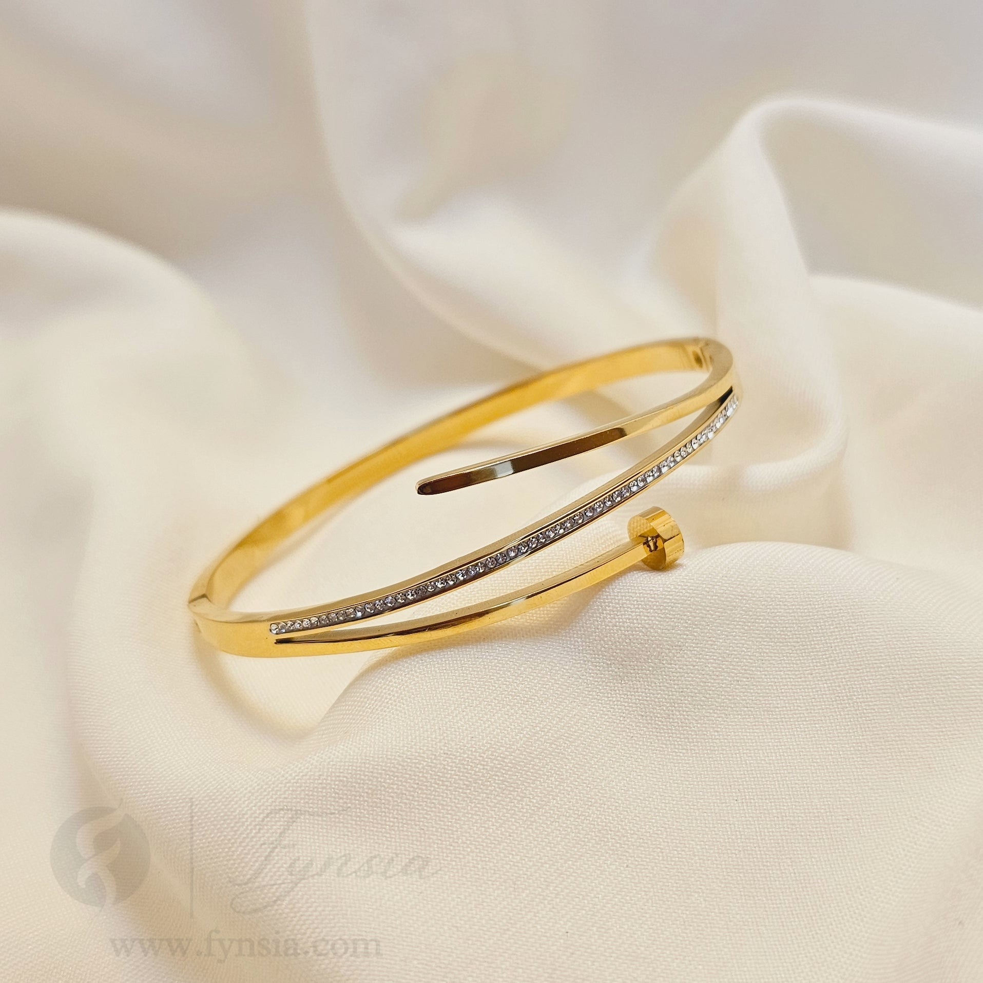 Tashia Golden Anti Tarnish Kada – Stainless Steel Bracelet | Fynsia