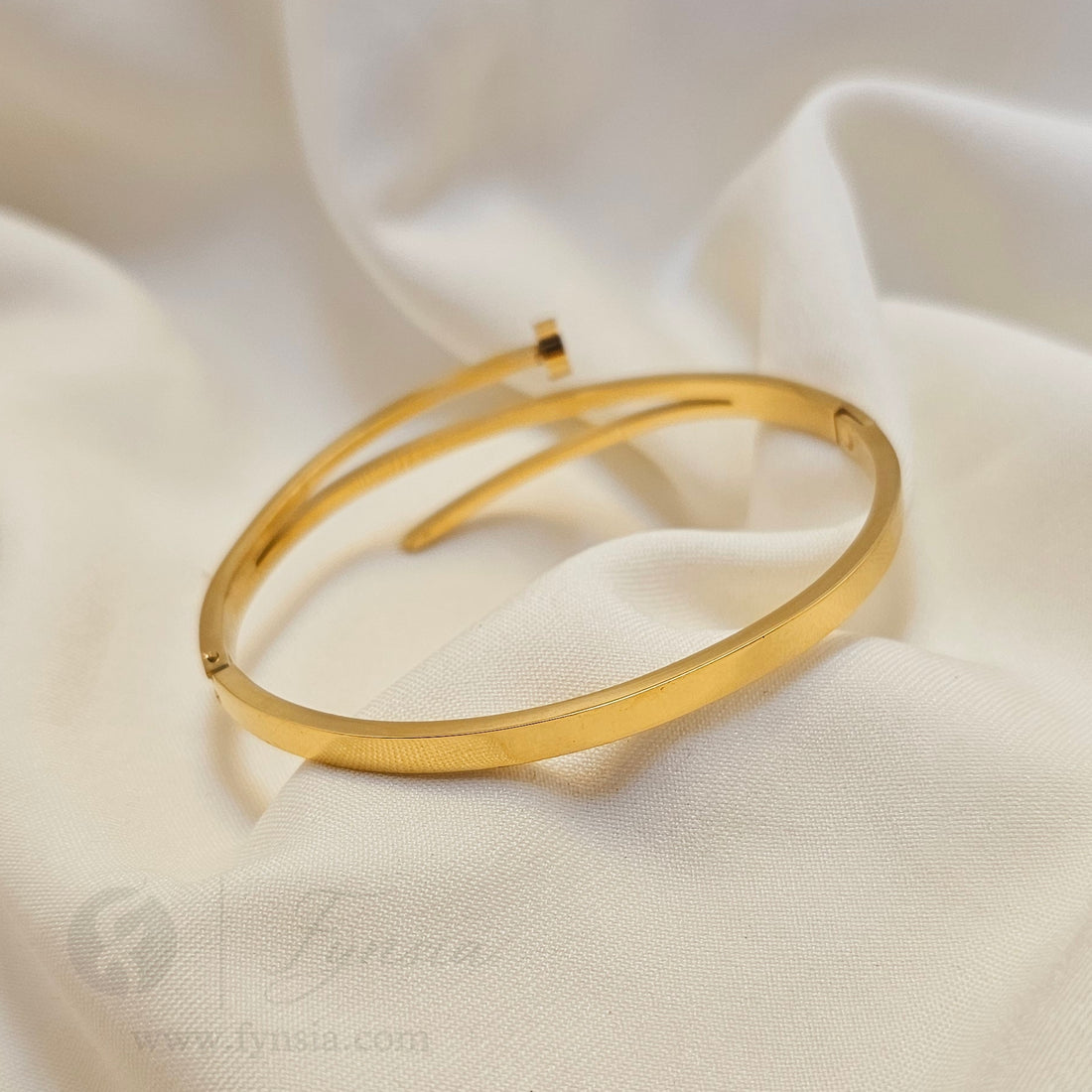 Tashia Golden Anti Tarnish Kada – Stainless Steel Bracelet | Fynsia