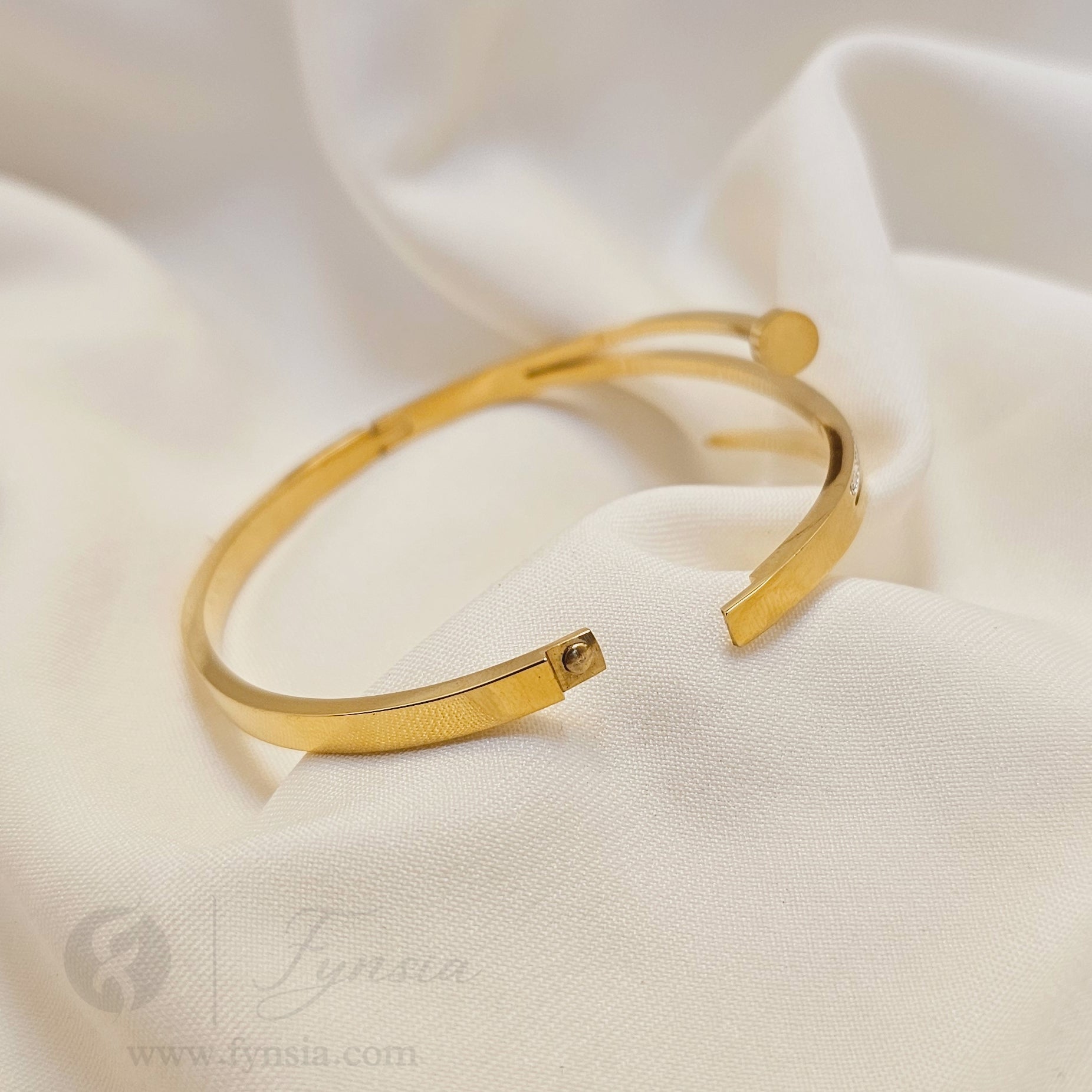 Tashia Golden Anti Tarnish Kada – Stainless Steel Bracelet | Fynsia