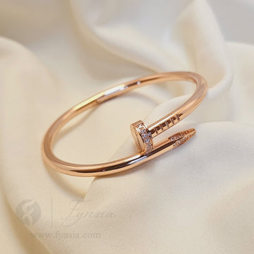 Rosegold Diamond Nail Cuff Anti Tarnish Kada – Stainless Steel Bracelet | Fynsia