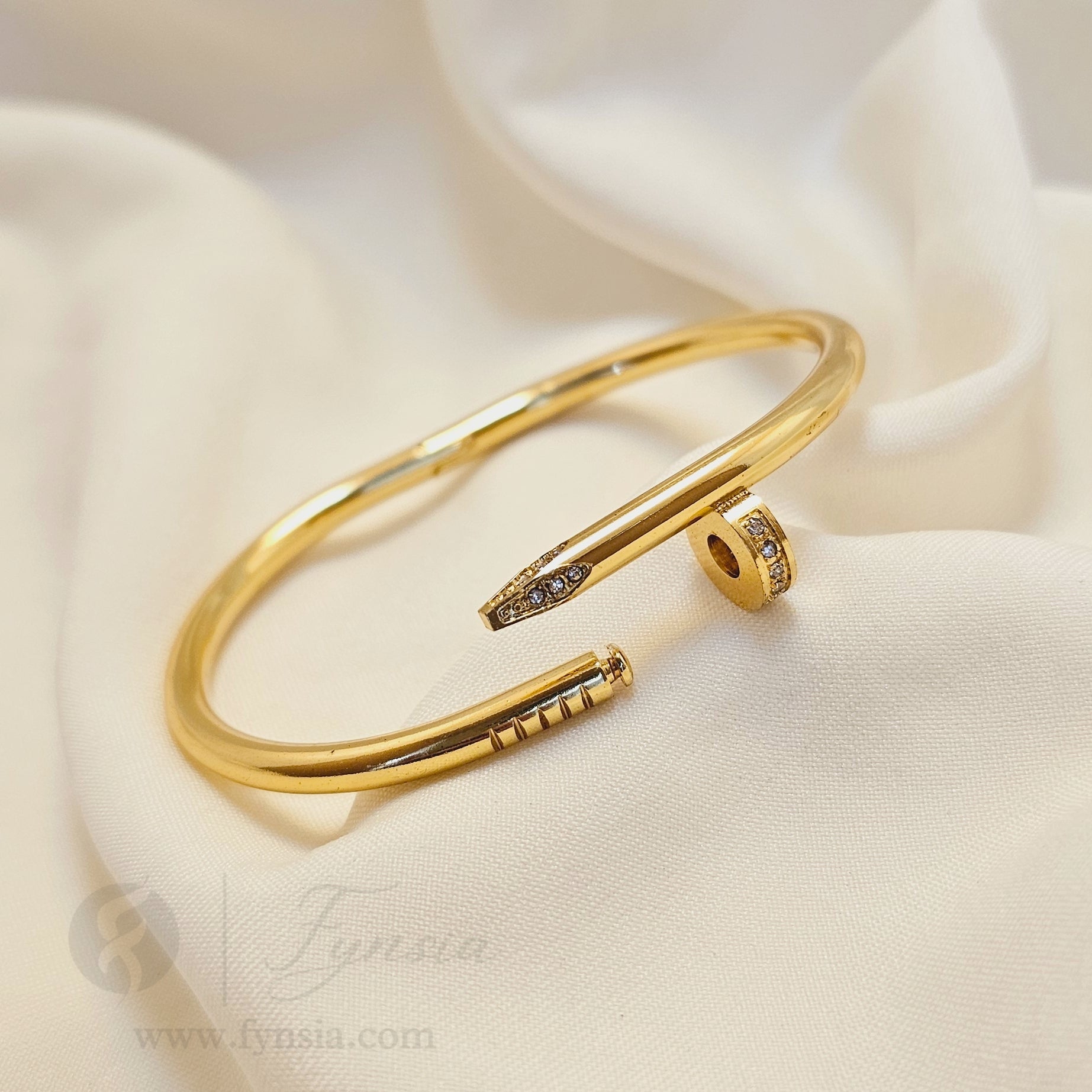 Aditi Golden Anti Tarnish Kada – Stainless Steel Bracelet | Fynsia