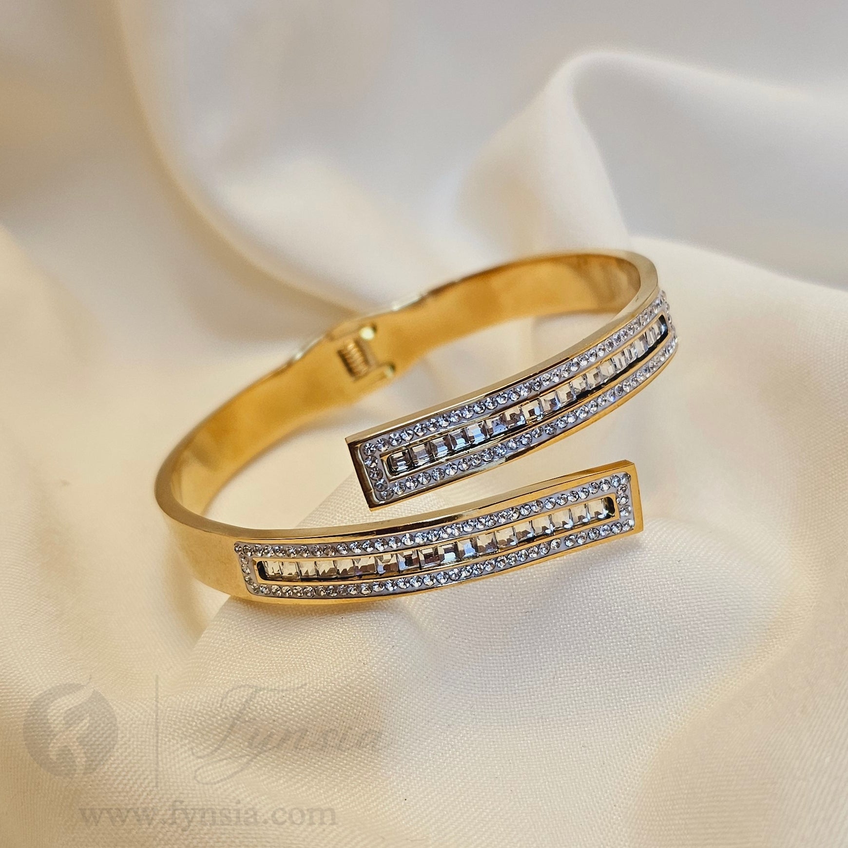 Charvi Golden Anti Tarnish Kada – Stainless Steel Bracelet | Fynsia
