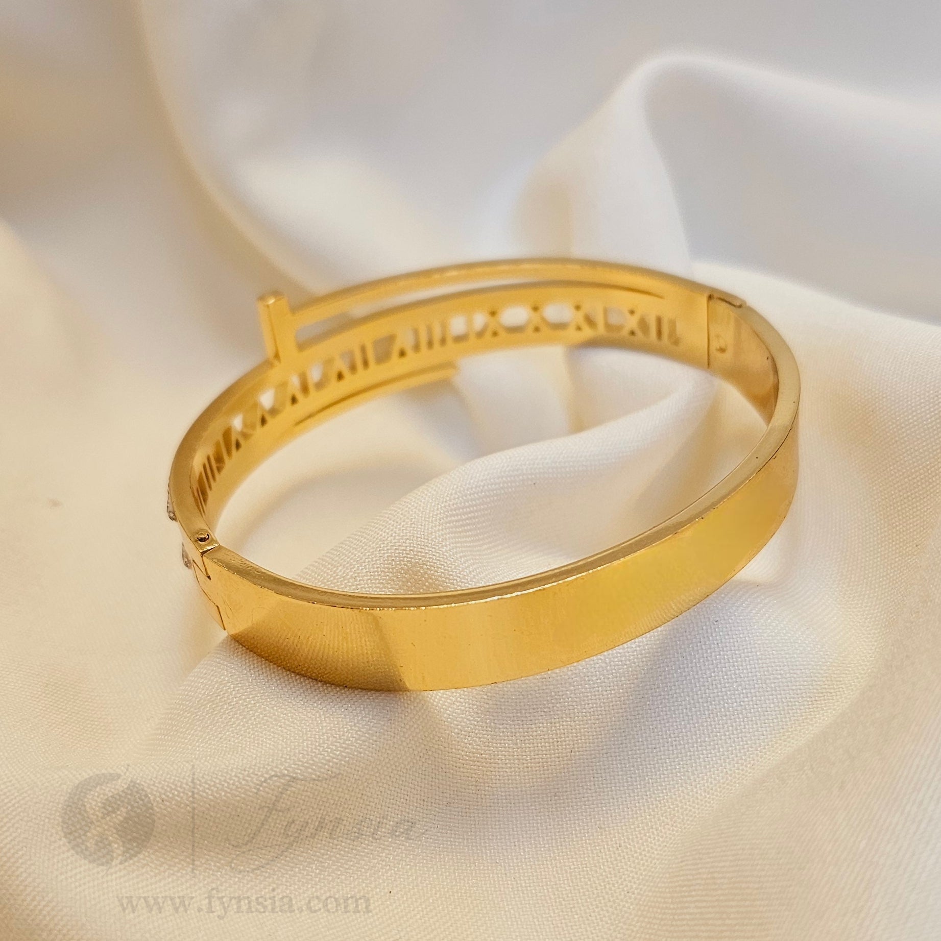 Marzina Golden Anti Tarnish Kada – Stainless Steel Bracelet | Fynsia