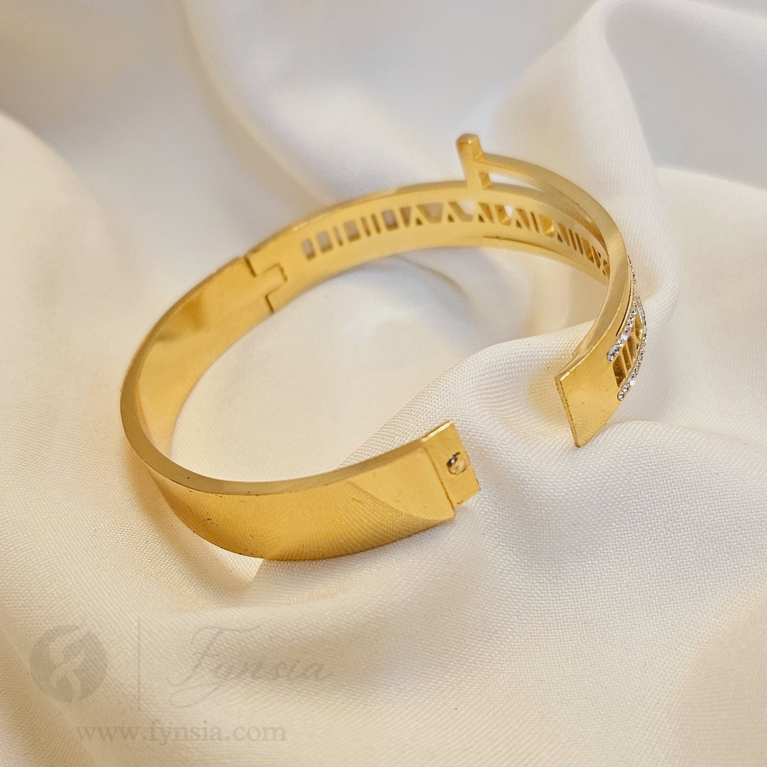 Marzina Golden Anti Tarnish Kada – Stainless Steel Bracelet | Fynsia