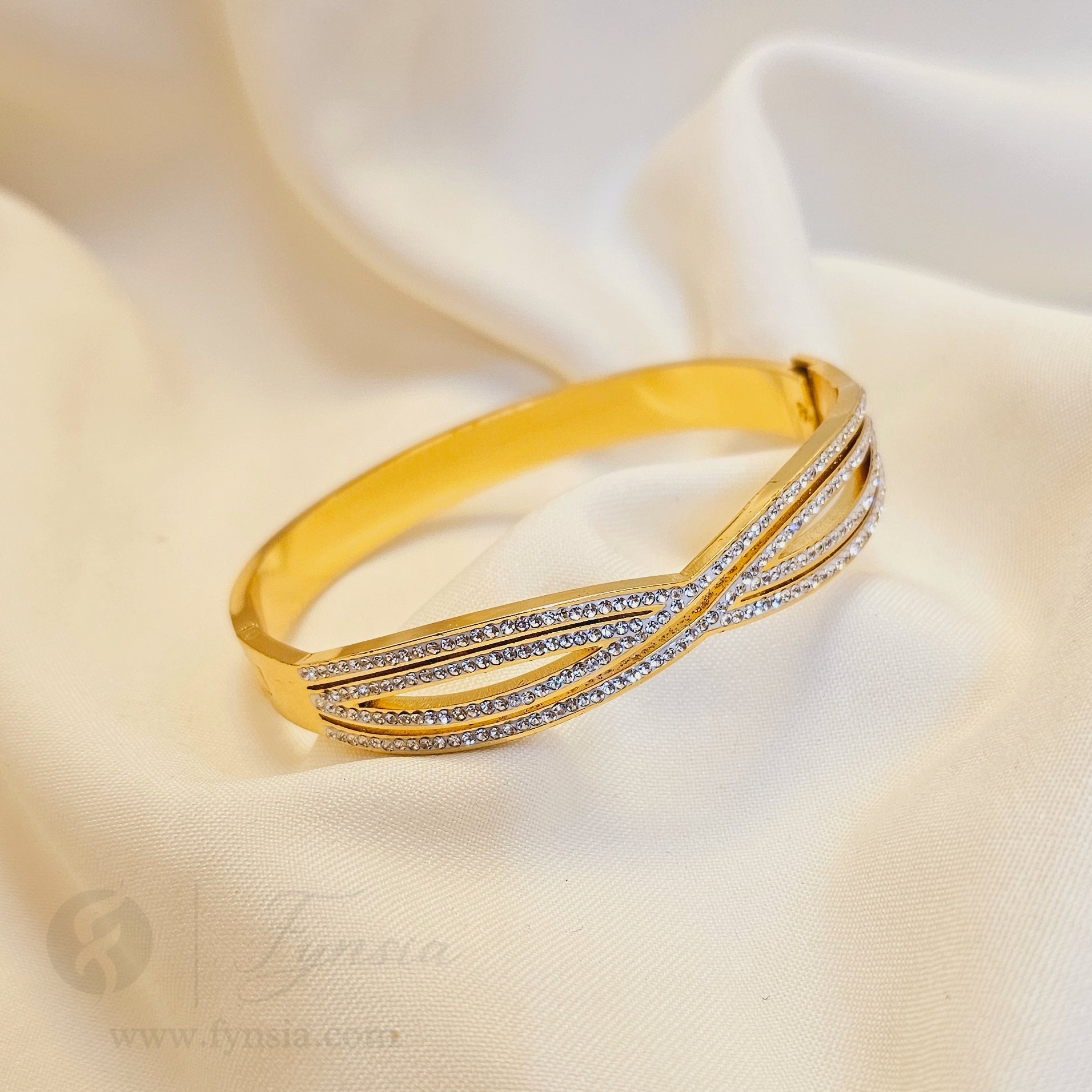 Irene Golden Anti Tarnish Kada – Stainless Steel Bracelet | Fynsia