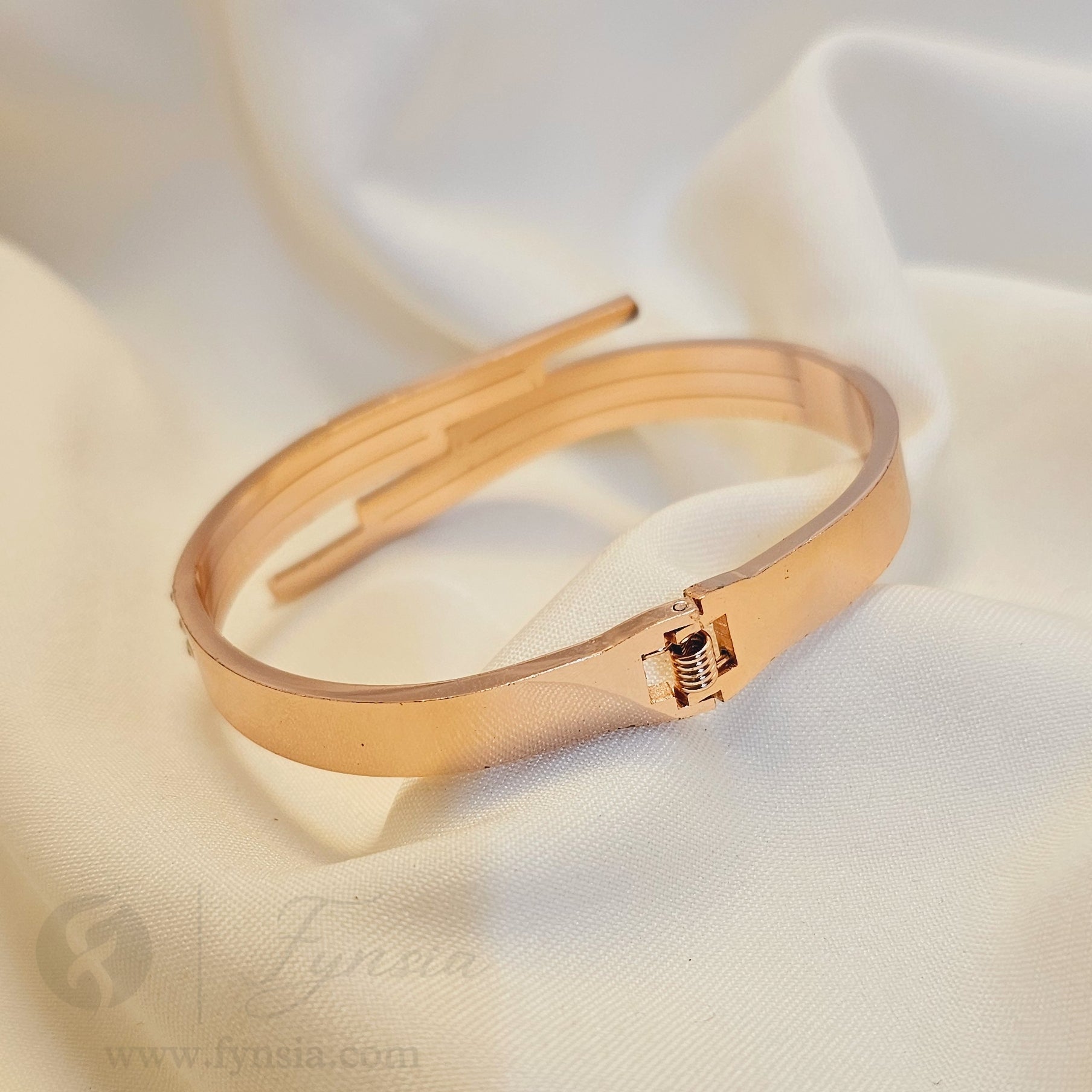 Hazel Rosegold Anti Tarnish Kada – Stainless Steel Bracelet | Fynsia