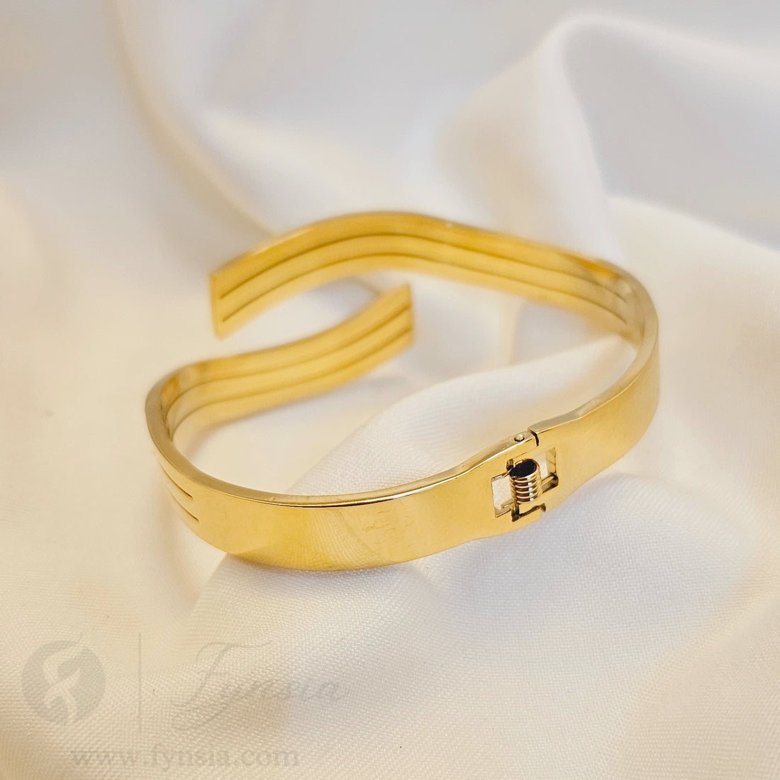 Shifa Golden Anti Tarnish Kada – Stainless Steel Bracelet | Fynsia