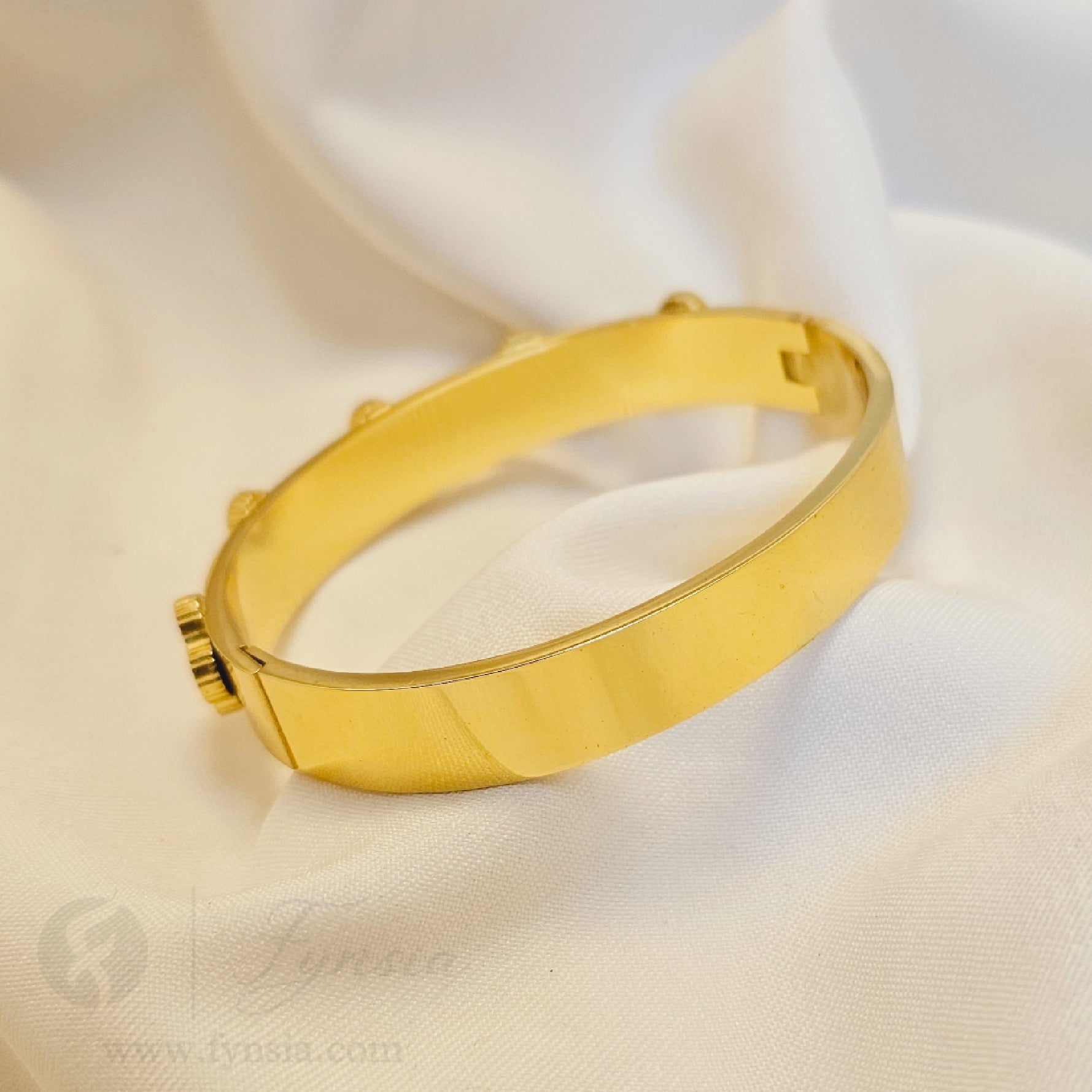 Nigaar Golden Anti Tarnish Kada – Stainless Steel Bracelet | Fynsia