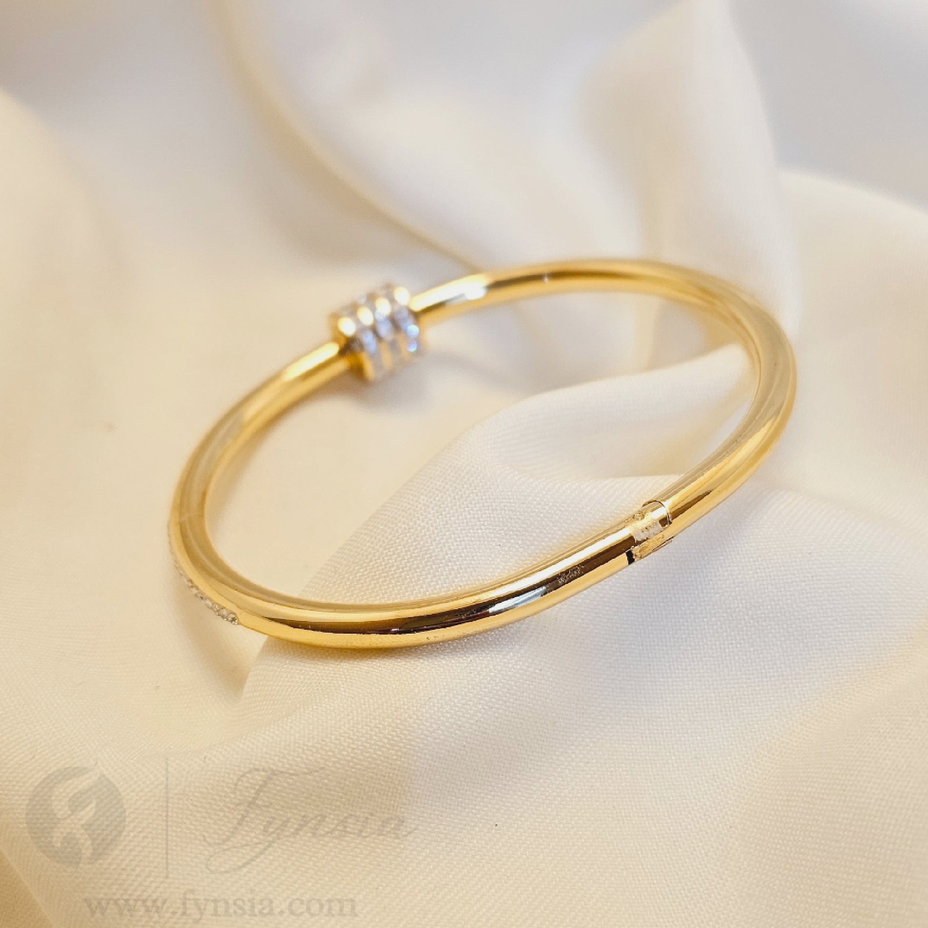 Kaneez Golden Anti Tarnish Kada – Stainless Steel Bracelet | Fynsia