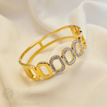 Zahra Golden Anti Tarnish Kada – Stainless Steel Bracelet | Fynsia
