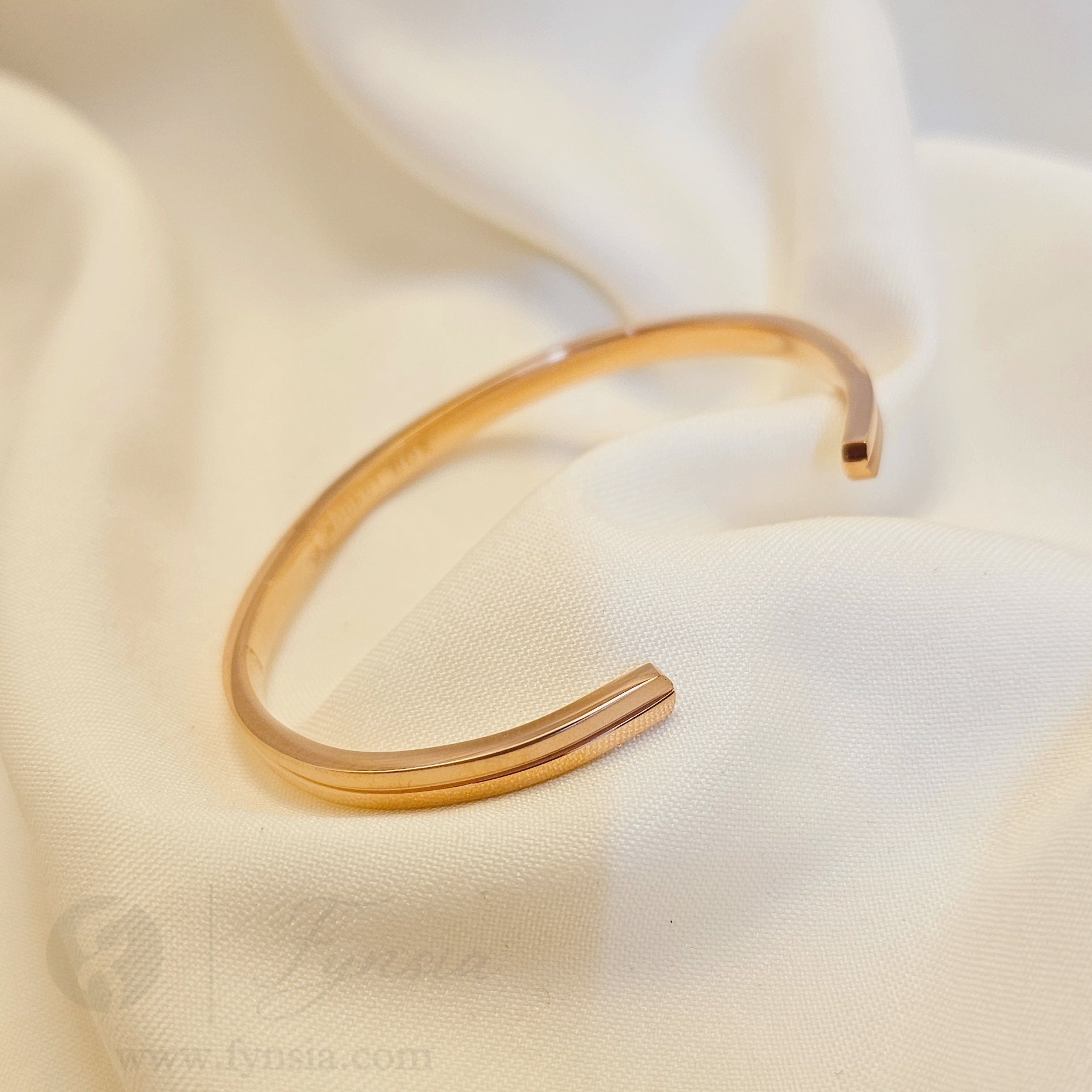Mahira Rosegold Anti Tarnish Kada – Stainless Steel Bracelet | Fynsia