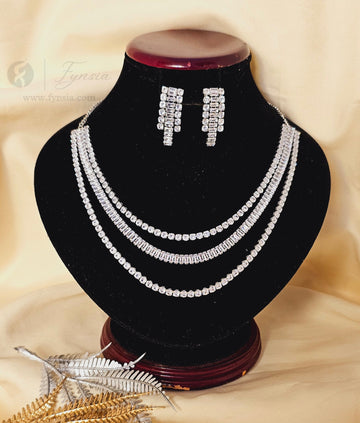 Serella Silver Necklace Set | Fynsia