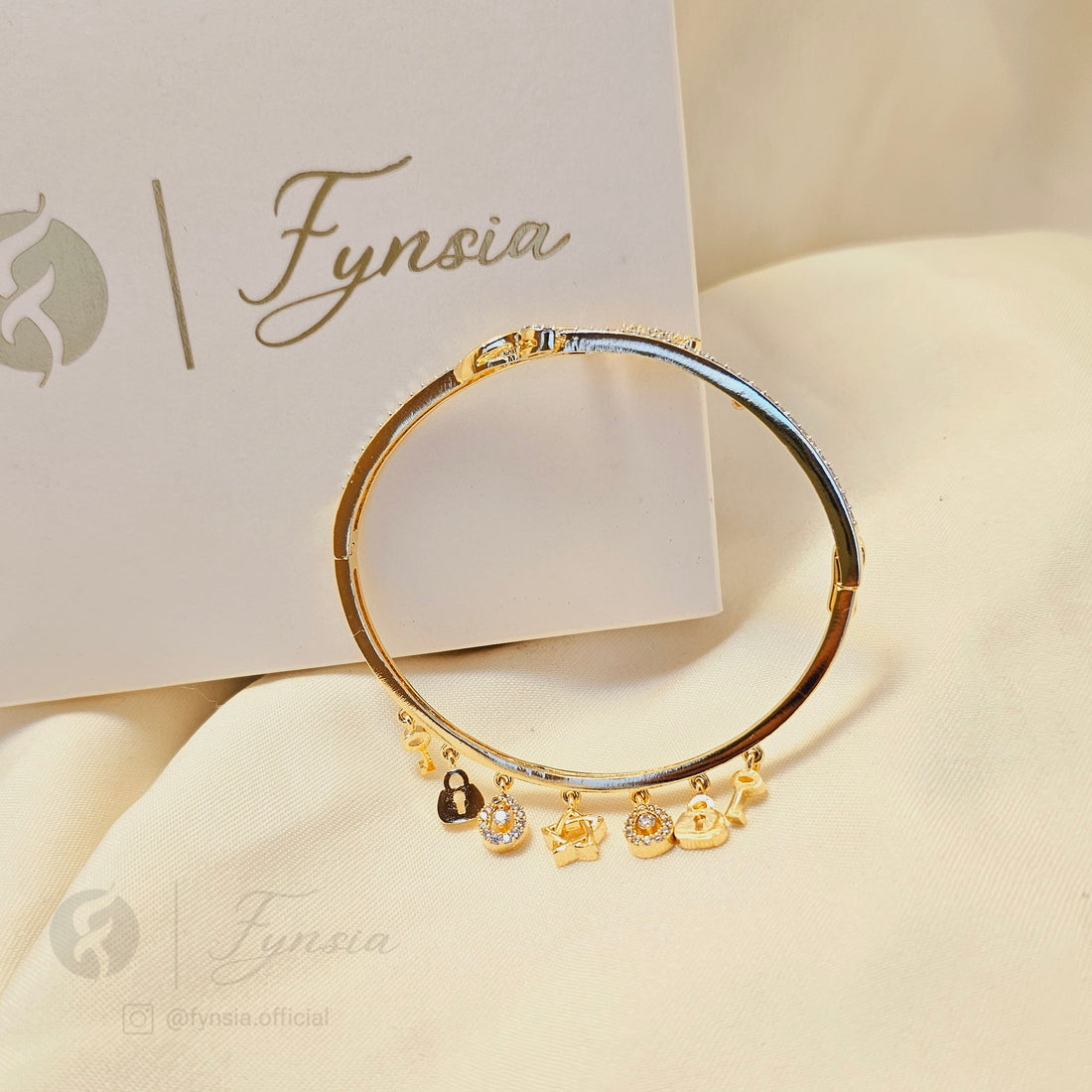 Charm Glow Diamond Kada – Gold Bracelet | Fynsia