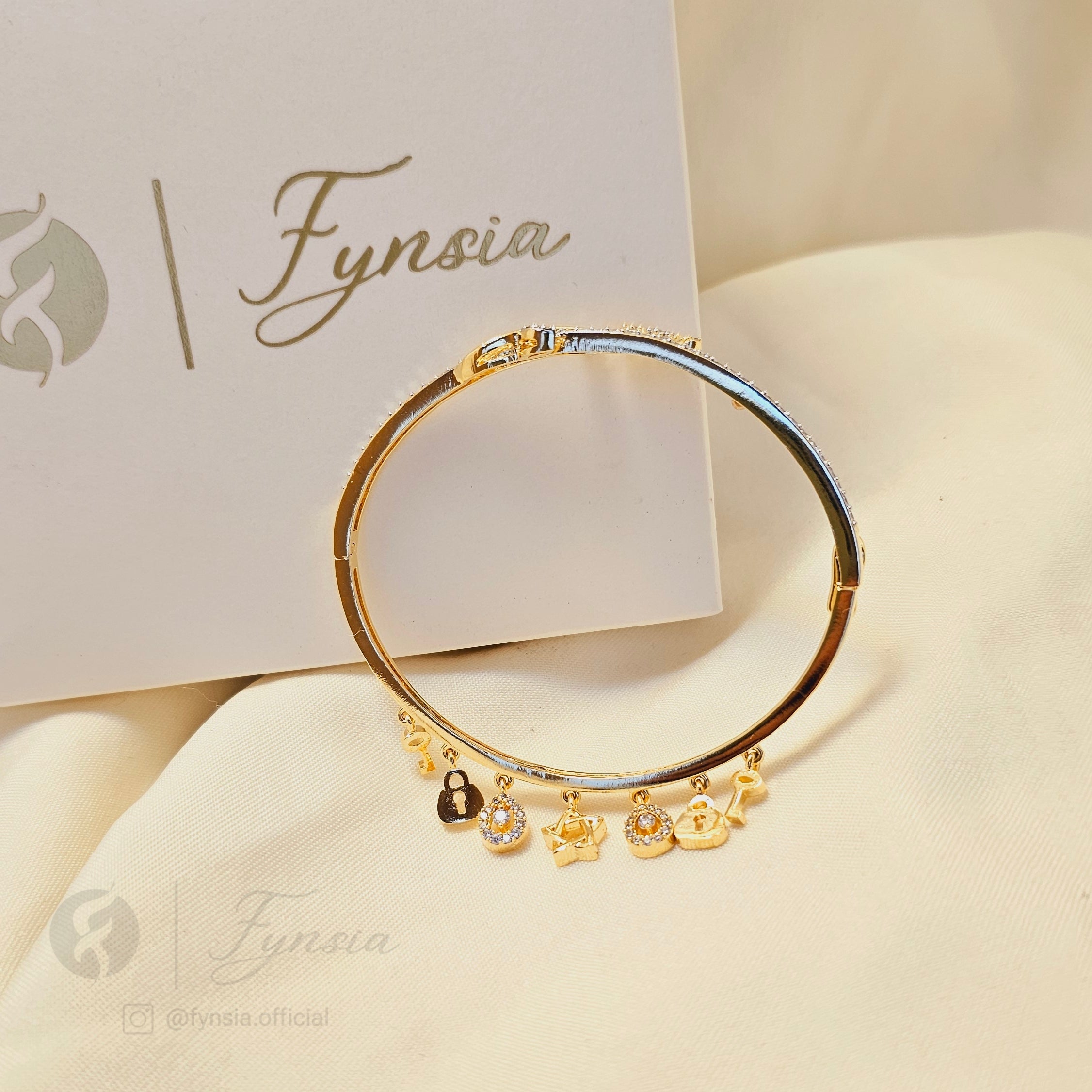 Charm Glow Diamond Kada – Gold Bracelet | Fynsia