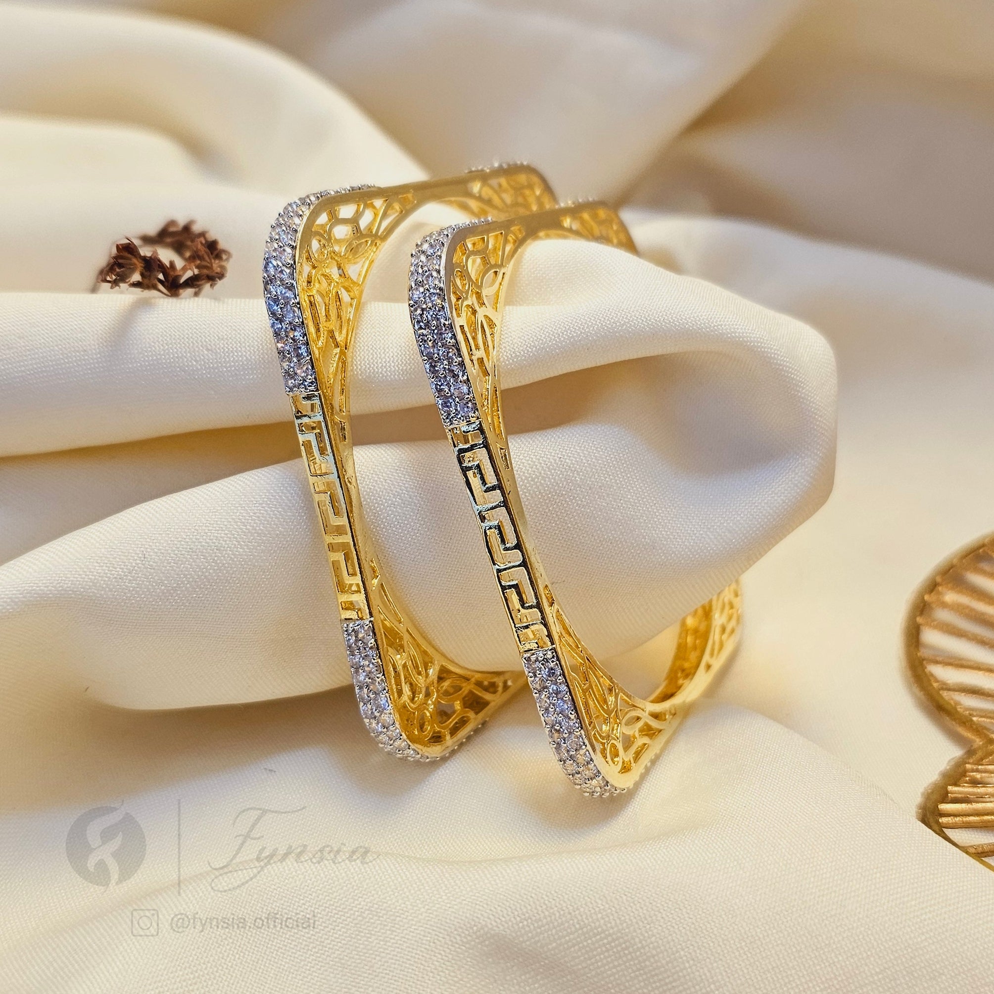 Golden Stylish 2pc Bangles Set For Girls and Women