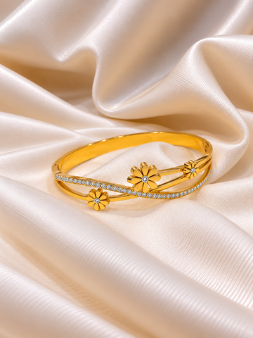 Wamiqa Golden Anti Tarnish Kada – Stainless Steel Bracelet | Fynsia
