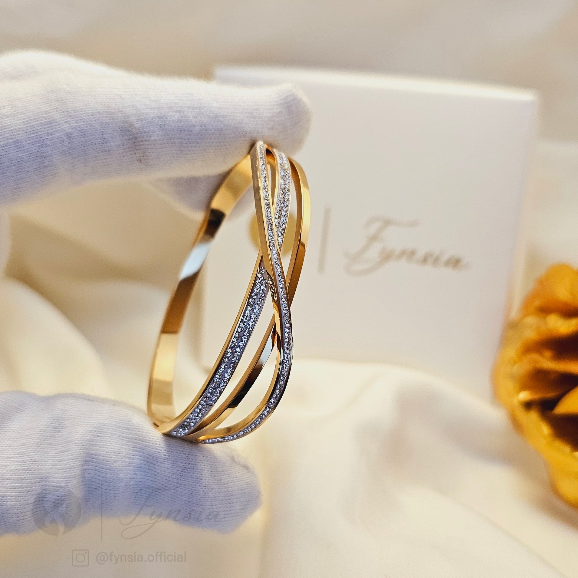 Sofia Anti-Tarnish Golden Kada For Girls And Women