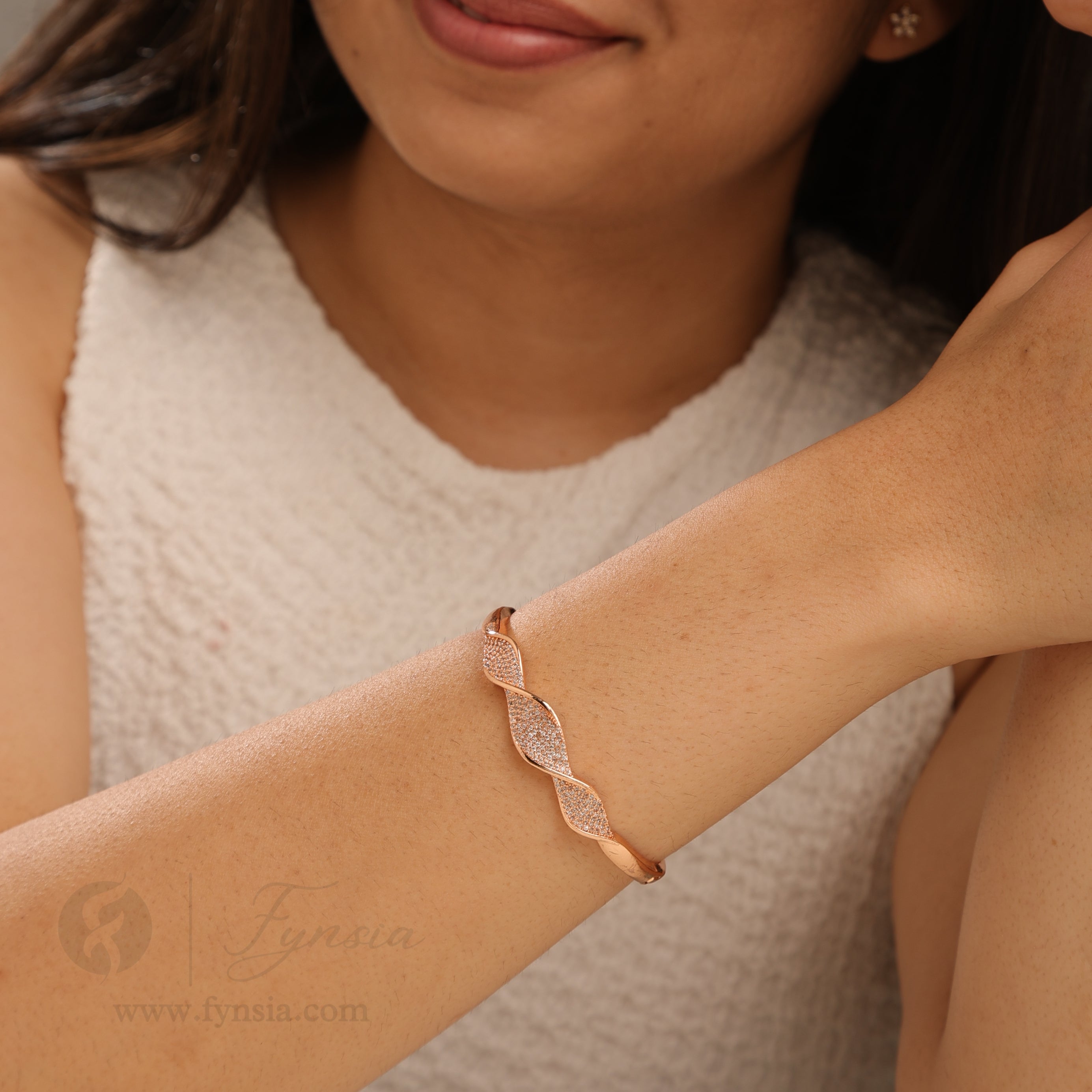 Raha Crystal Diamond Kada - Rosegold Bracelet | Fynsia