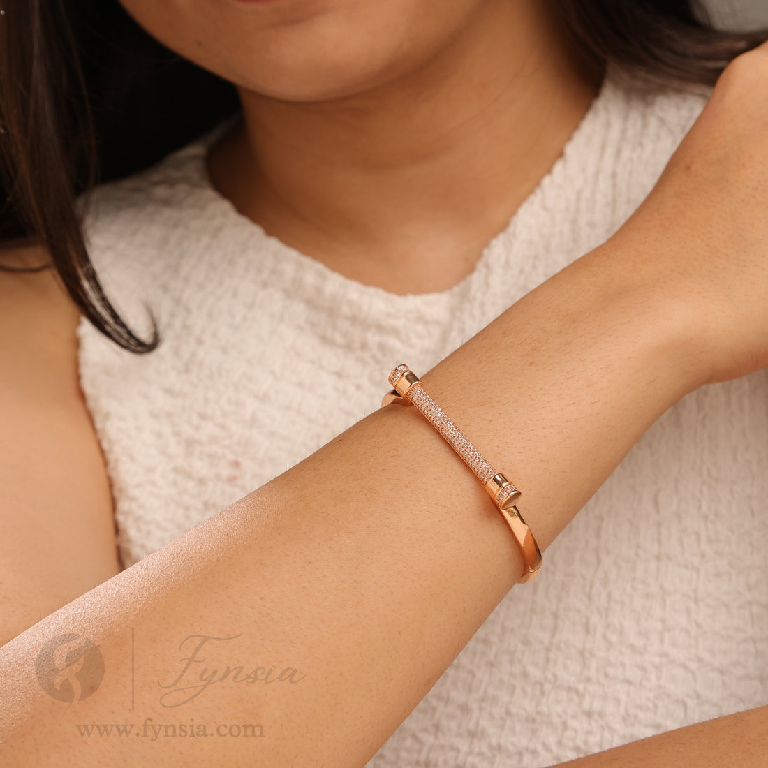 Zeba Crystal Diamond Kada - Rosegold Bracelet | Fynsia