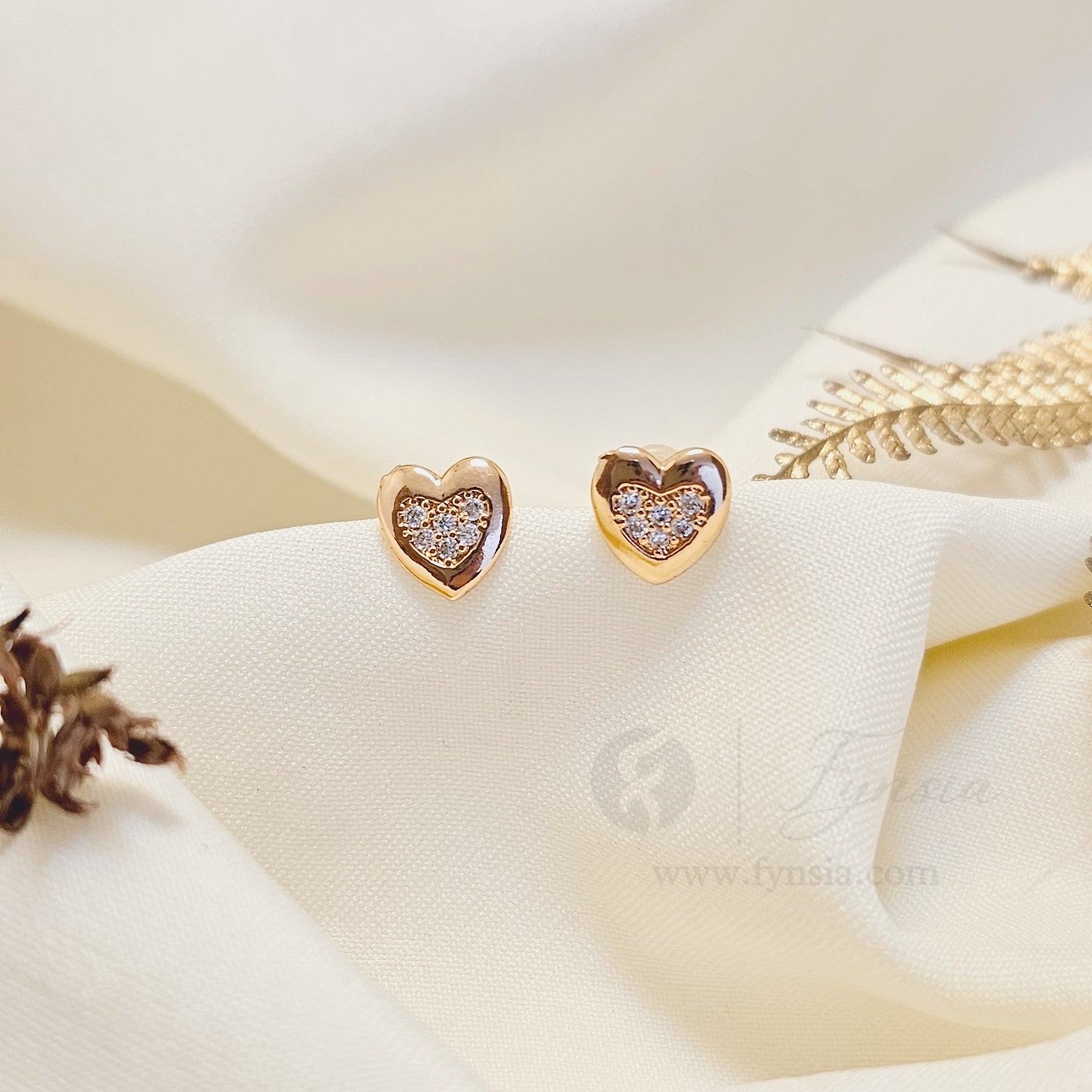 Ismera Premium Zirconia Earring Studs | Anti-Tarnish - Daily Wear |  Fynsia