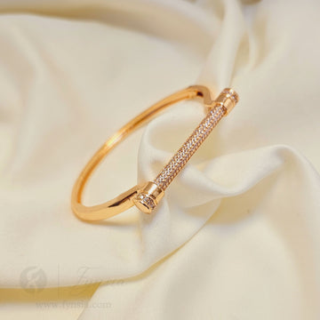 Zeba Crystal Diamond Kada - Rosegold Bracelet | Fynsia