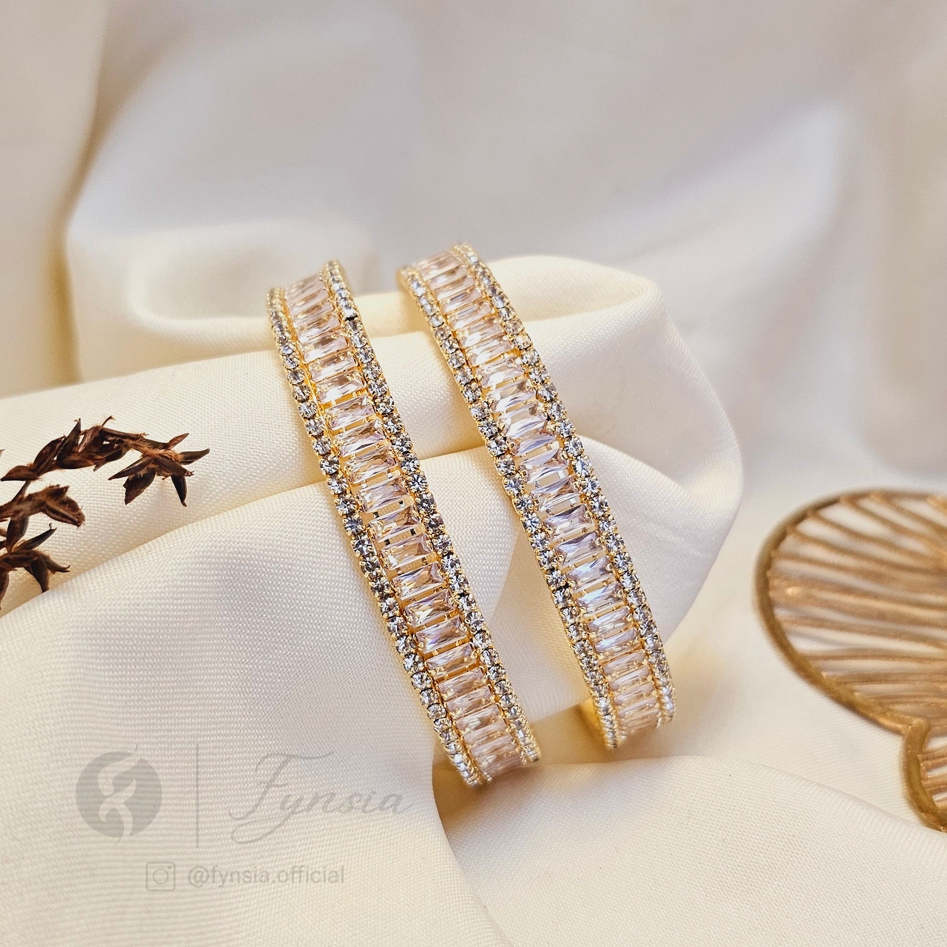 Golden Bella 2pc Bangles Set For Girls and Women